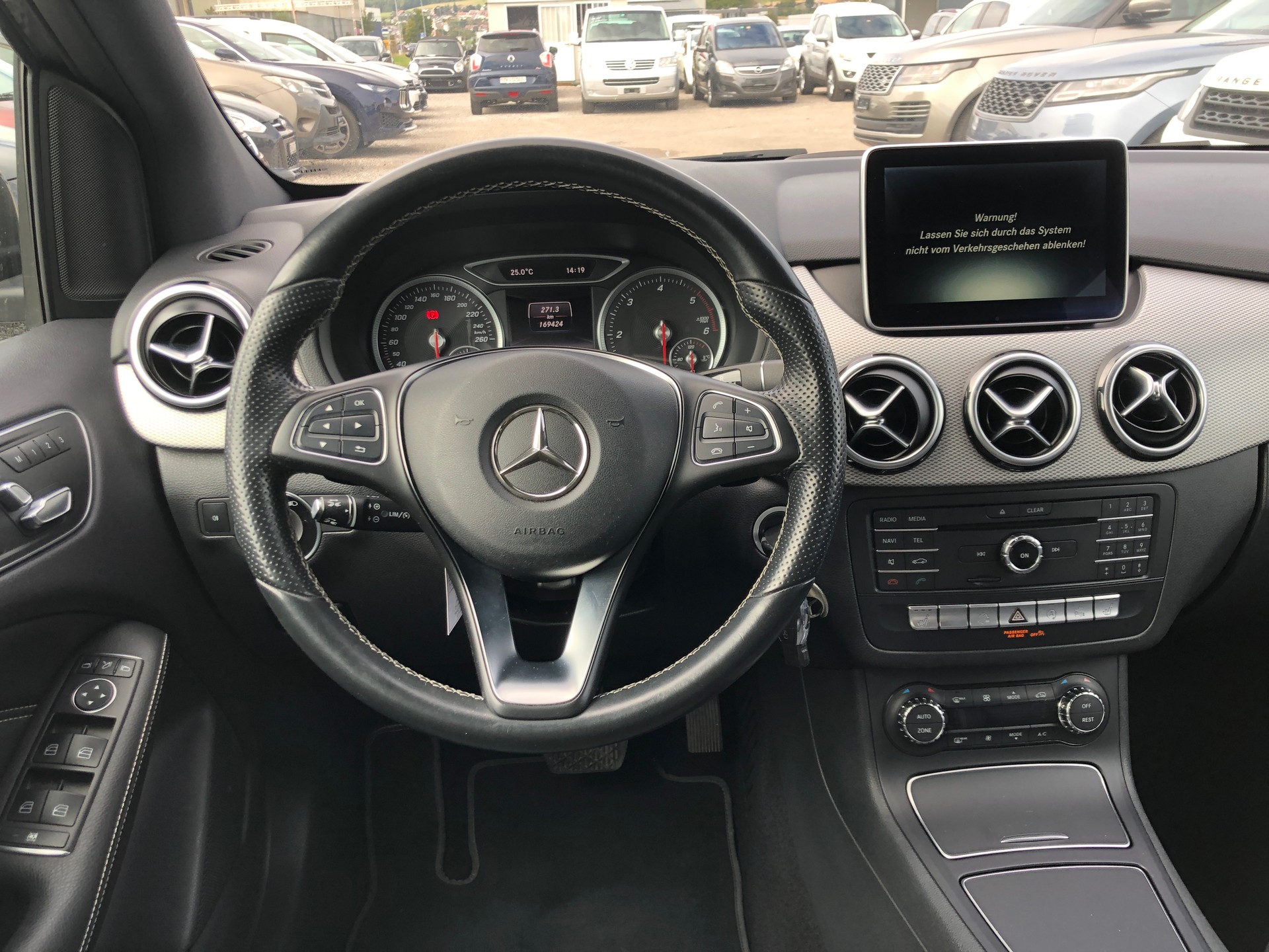 MERCEDES-BENZ B 220 CDI Urban 4Matic 7G-DCT-image-11