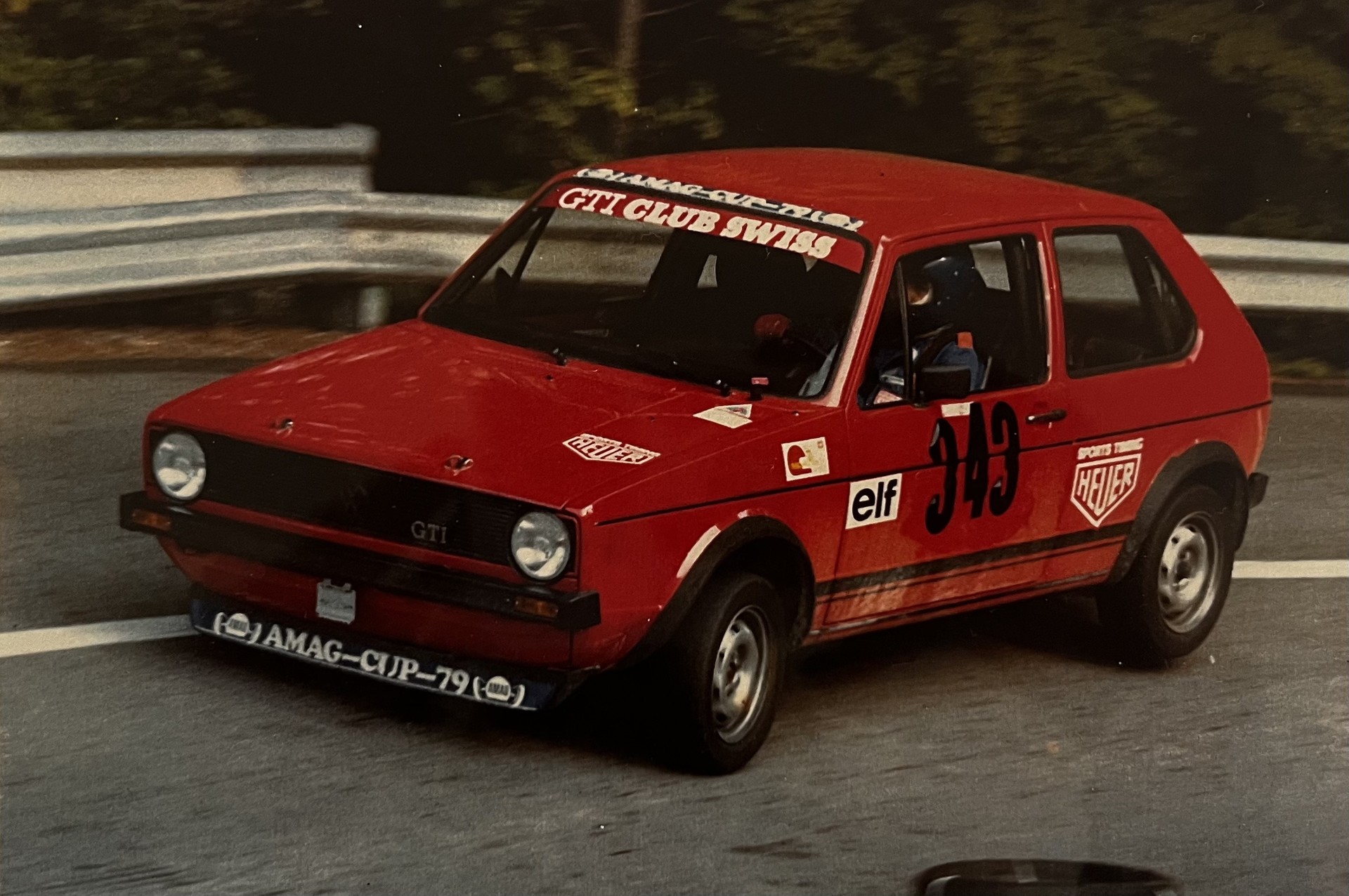 VW Golf GTI 1-image-13