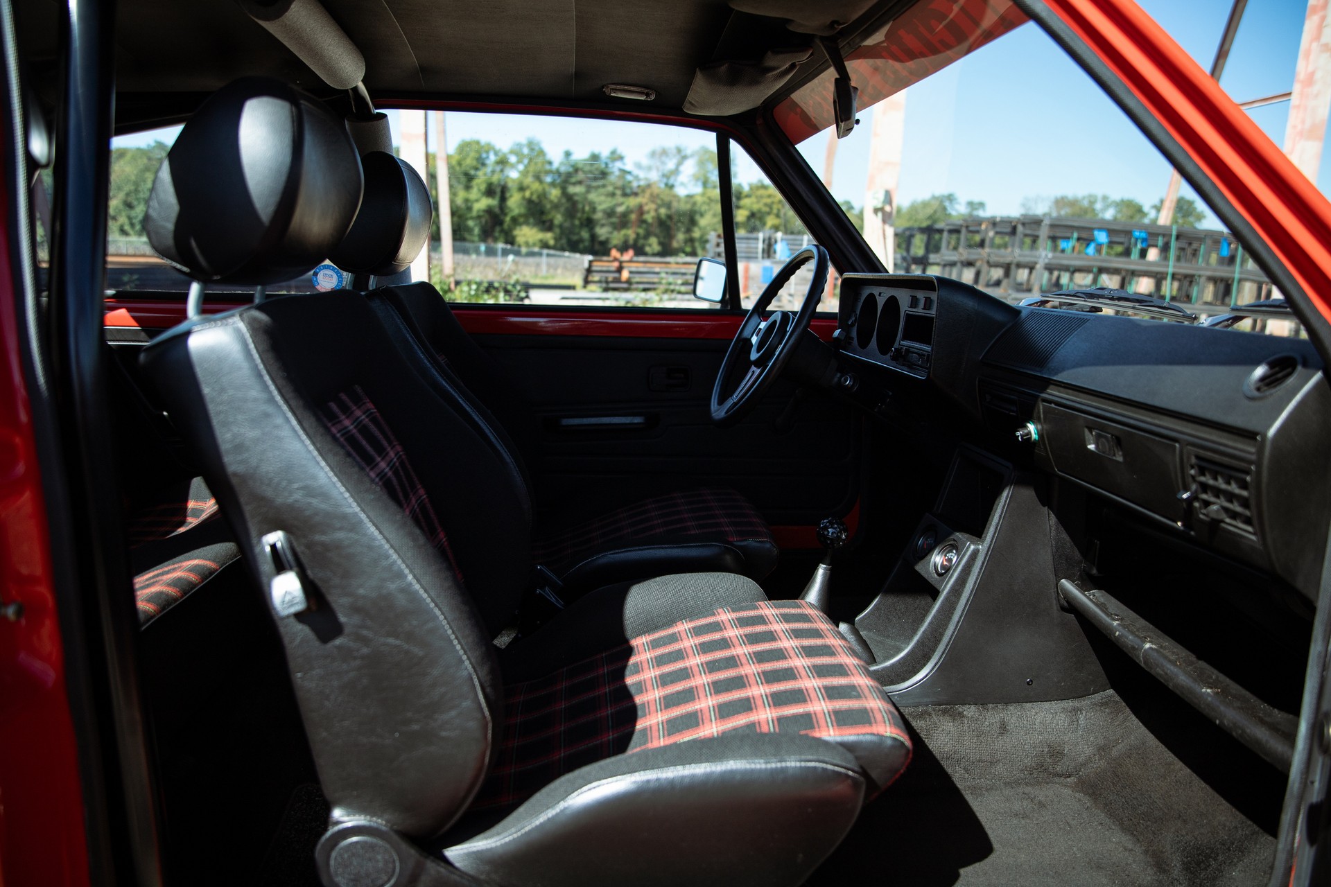 VW Golf GTI 1-image-7