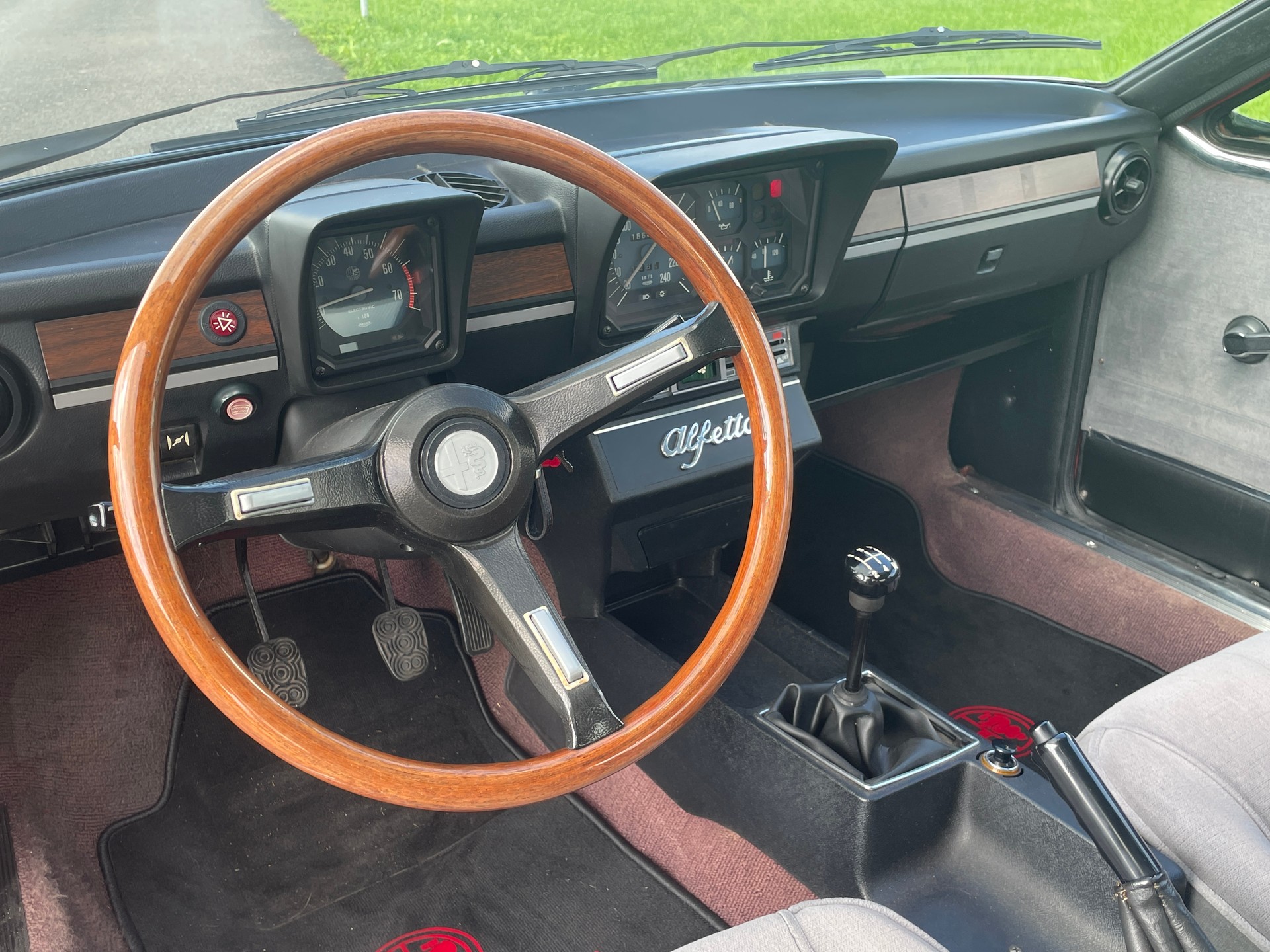 ALFA ROMEO Alfetta GTV 2000 L-image-12