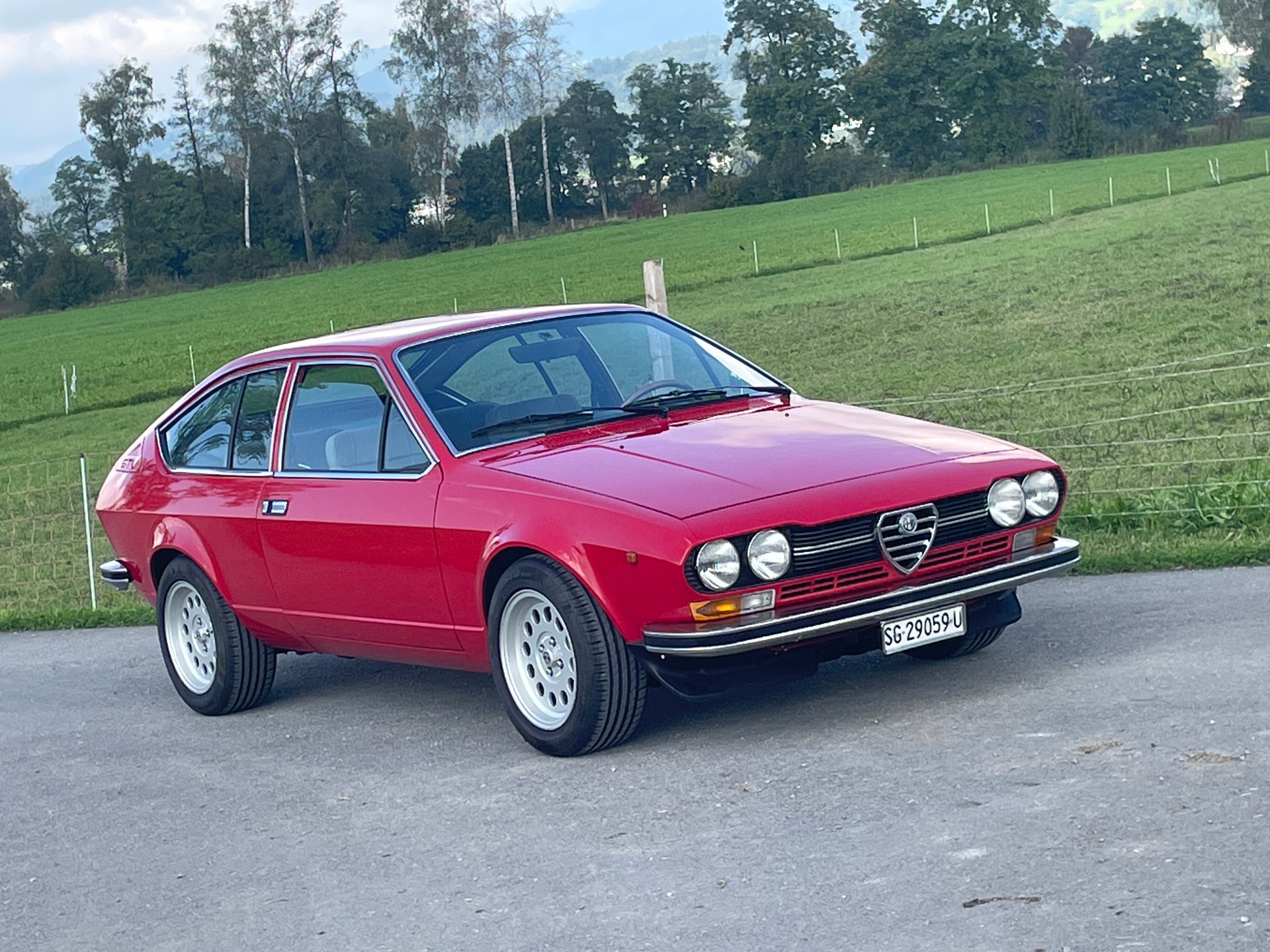 ALFA ROMEO Alfetta GTV 2000 L-image-2