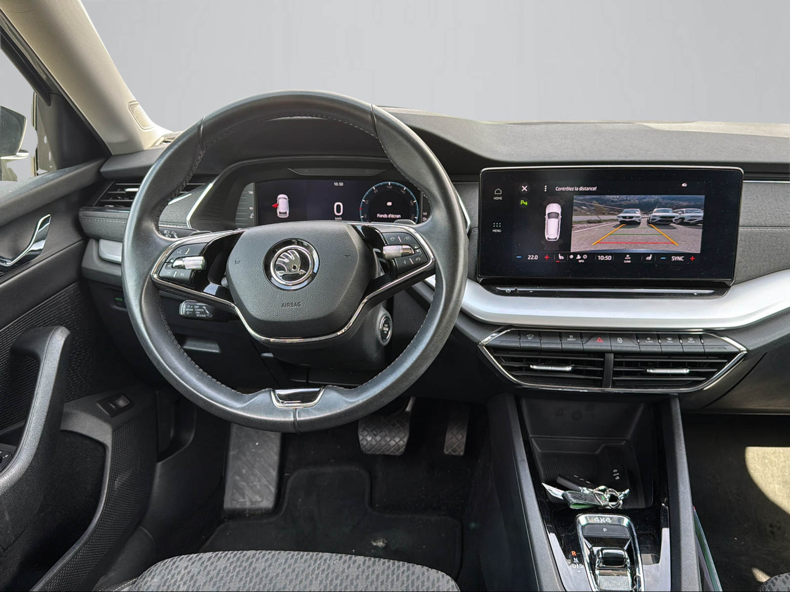SKODA Octavia Combi 2.0 TDI DSG Style 4x4-image-3