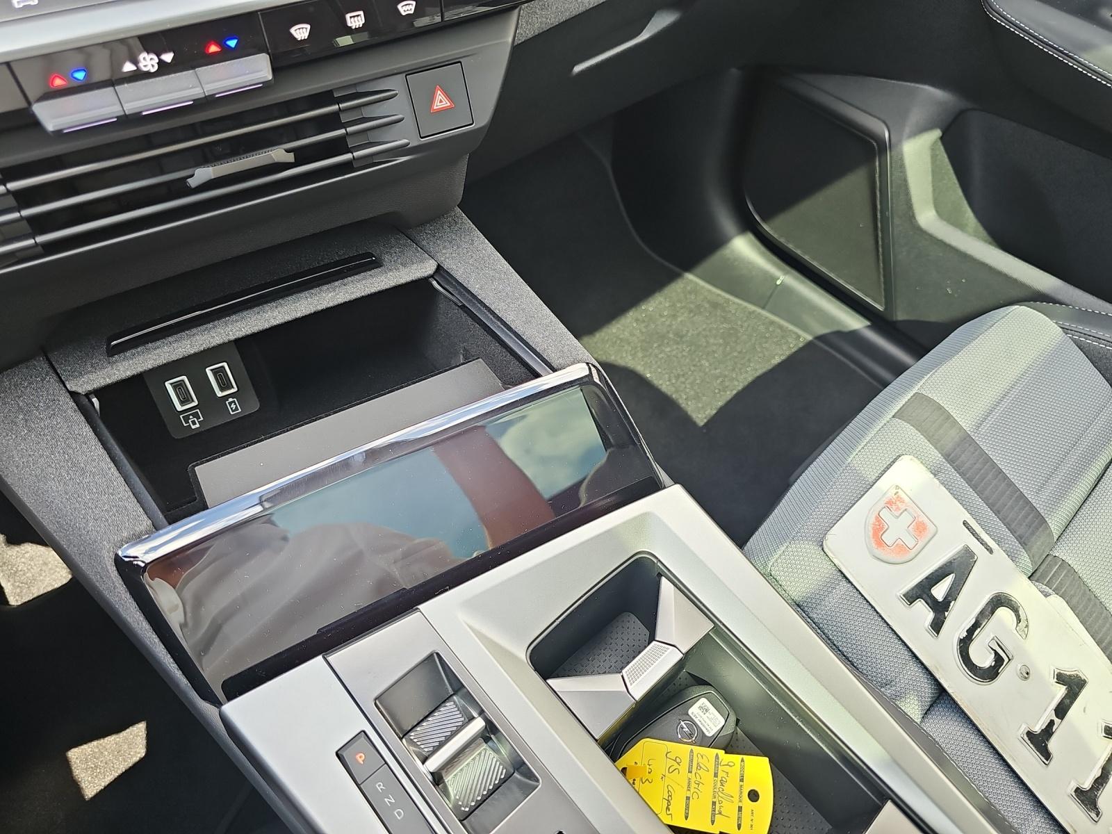 OPEL Grandland-e GS-image-24
