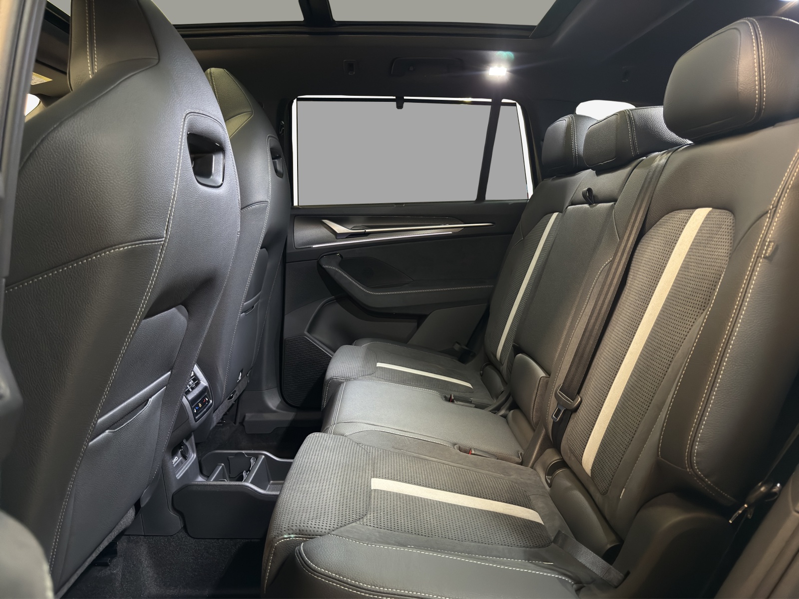 SKODA Kodiaq 2.0 TDI Sportline 4x4-image-11