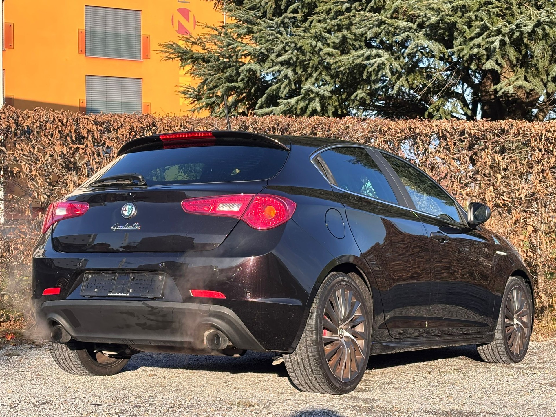 ALFA ROMEO Giulietta 1750 TBi Quadrifoglio Verde TCT-image-2