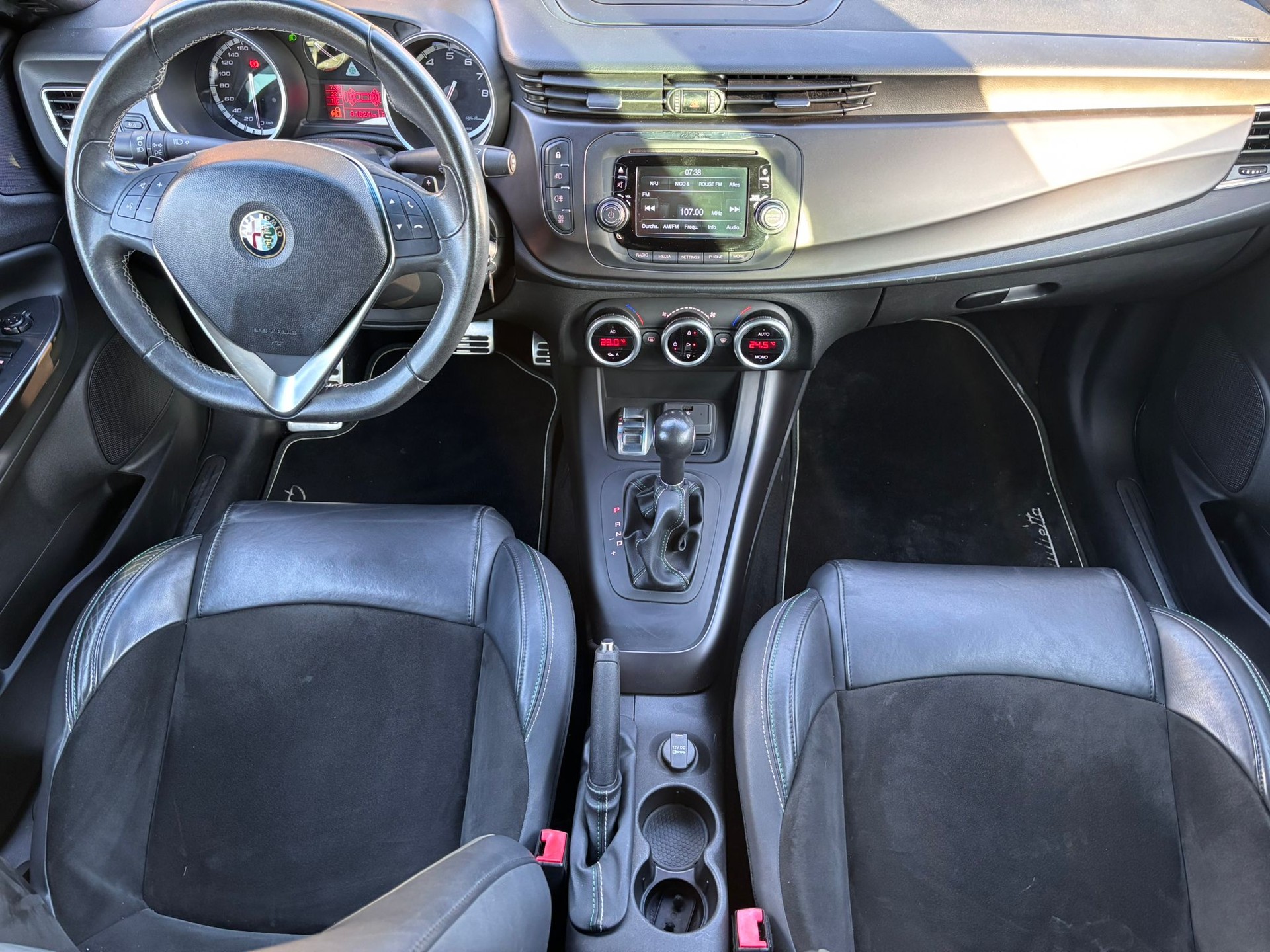 ALFA ROMEO Giulietta 1750 TBi Quadrifoglio Verde TCT-image-5