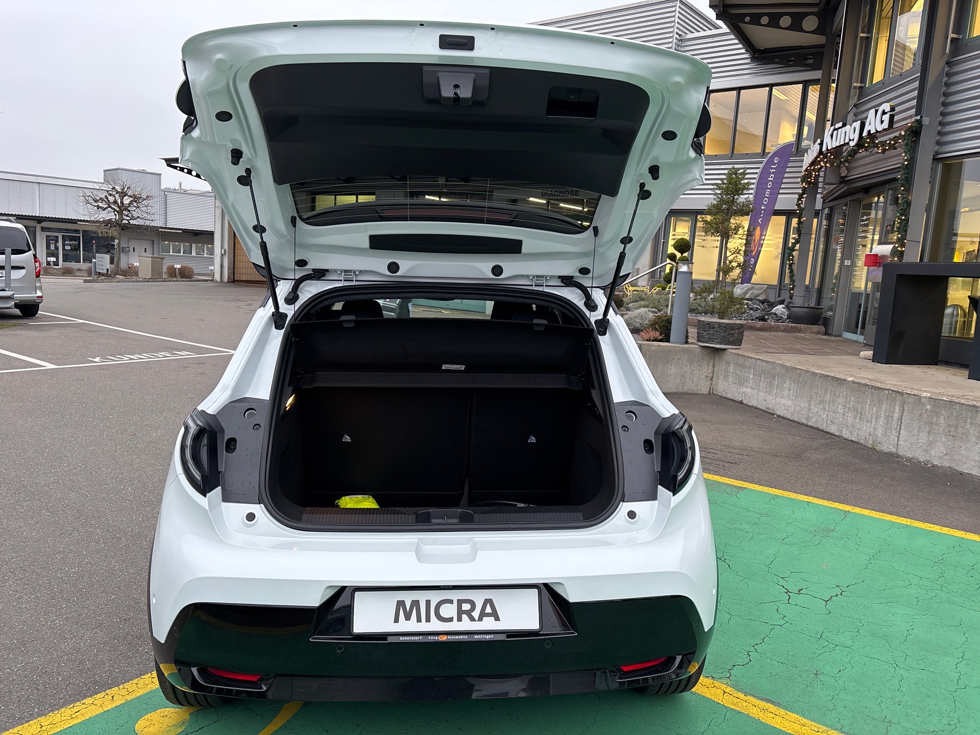 NISSAN Micra 52kWh Evolve-image-15
