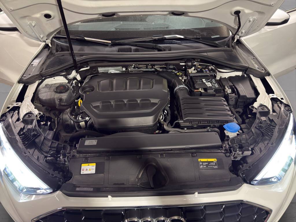 AUDI A3 Sportback 40 TFSI S line quattro S-tronic-image-15