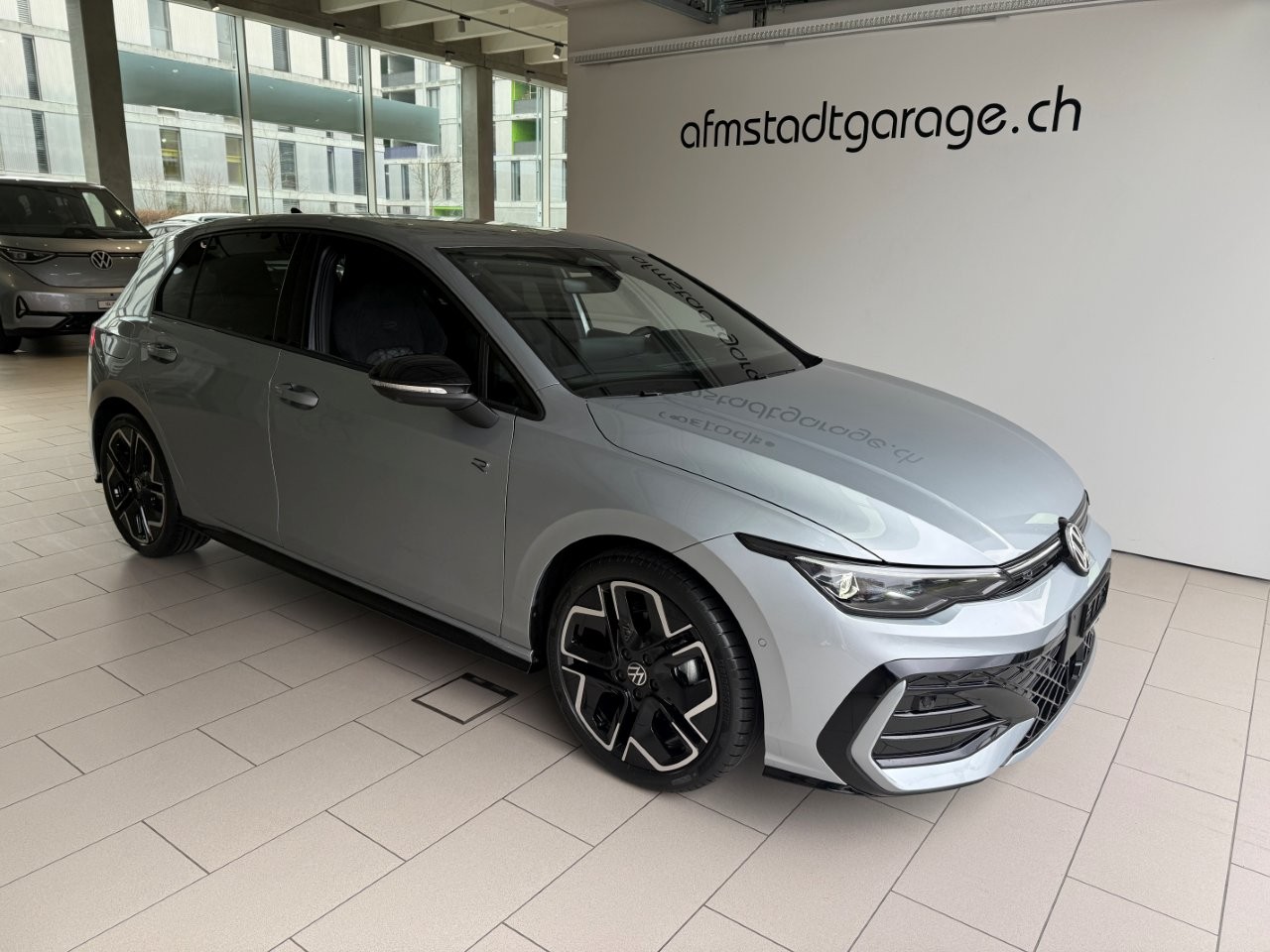 VW Golf 1.5 e TSI mHEV R-Line DSG-image-0