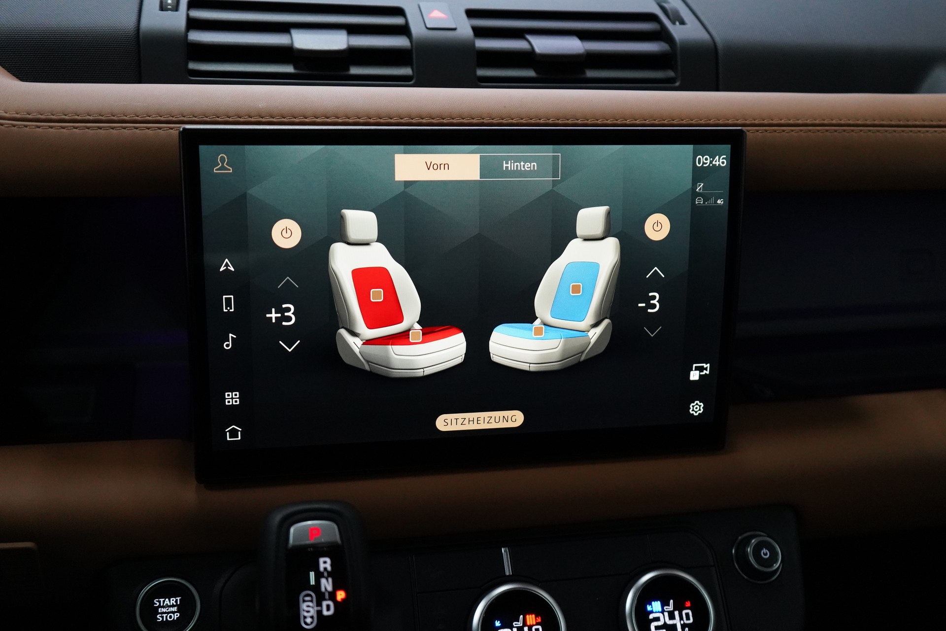 LAND ROVER Defender 110 3.0 D I6 300 X-Dynamic HSE AWD AT8-image-21