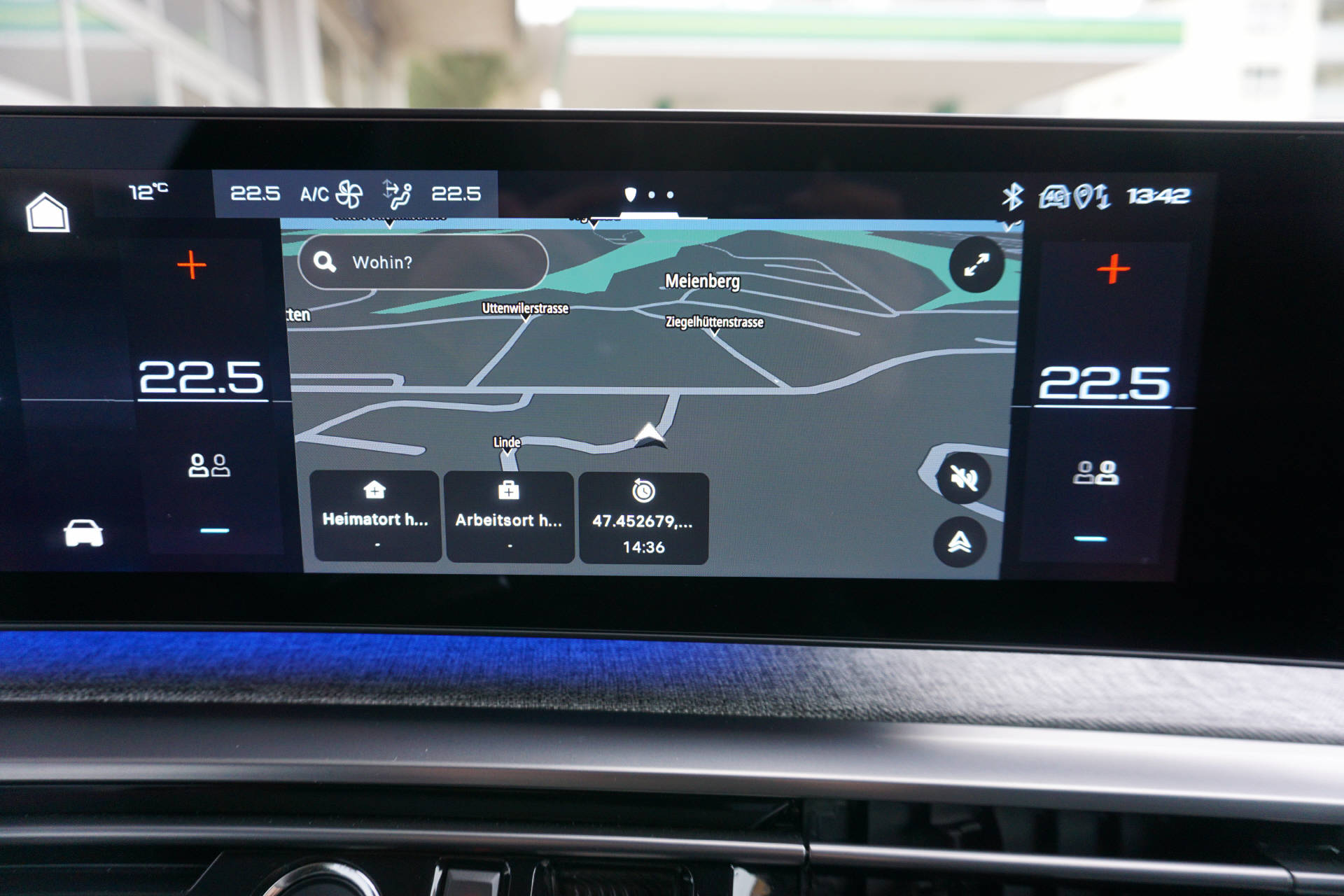 PEUGEOT 3008 1.2 Hybrid GT-image-4