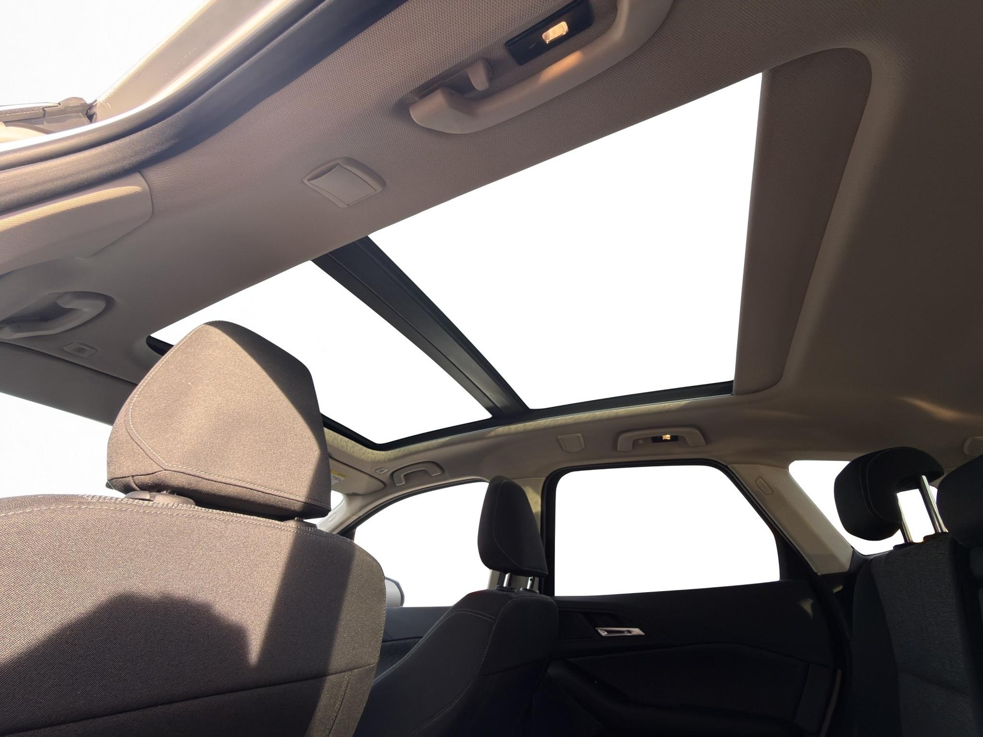 BMW 218i Active Tourer-image-28