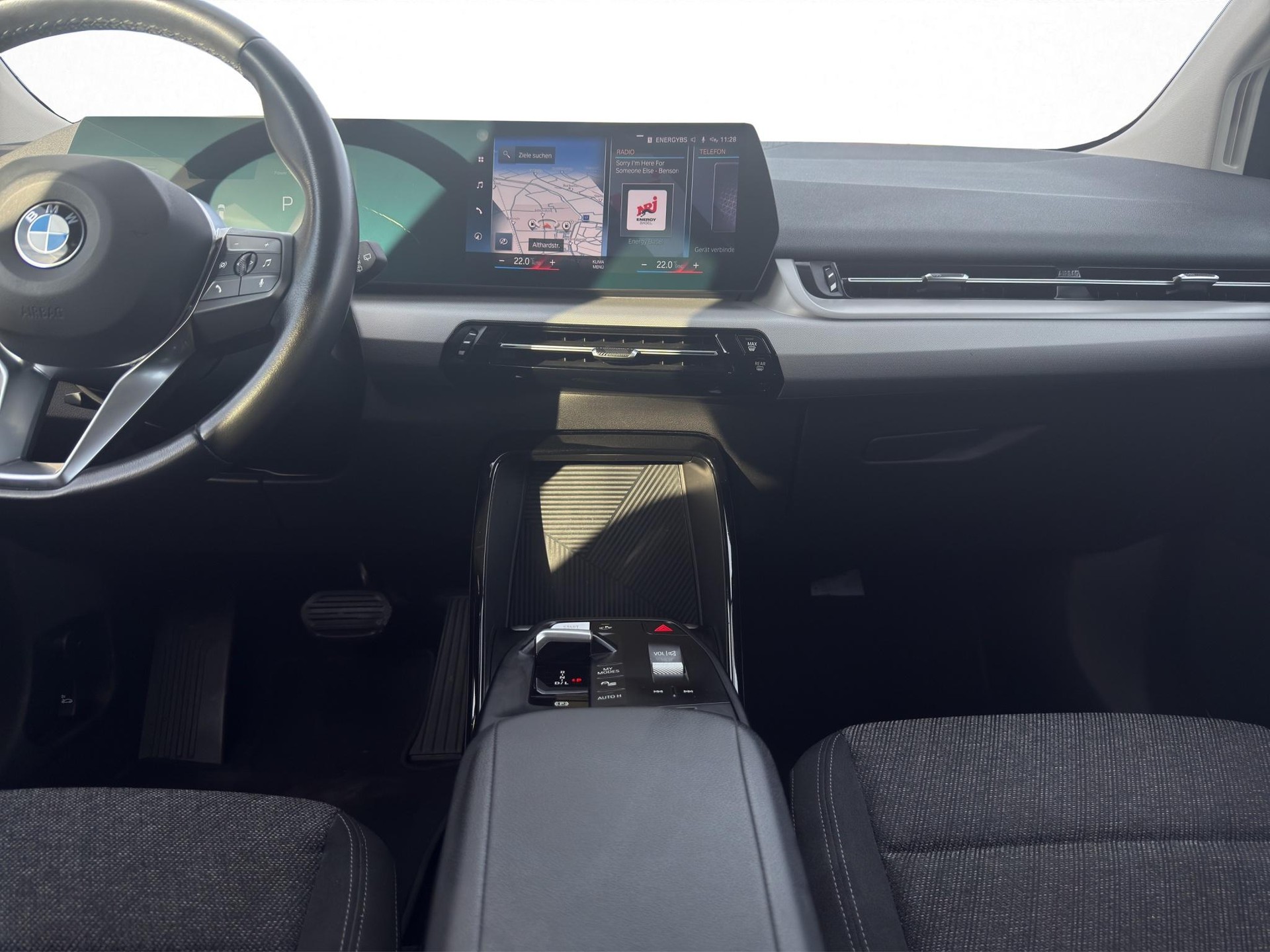 BMW 218i Active Tourer-image-15