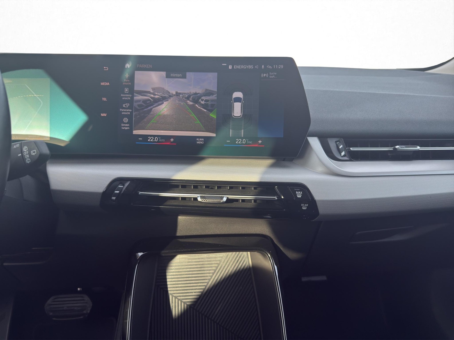 BMW 218i Active Tourer-image-16