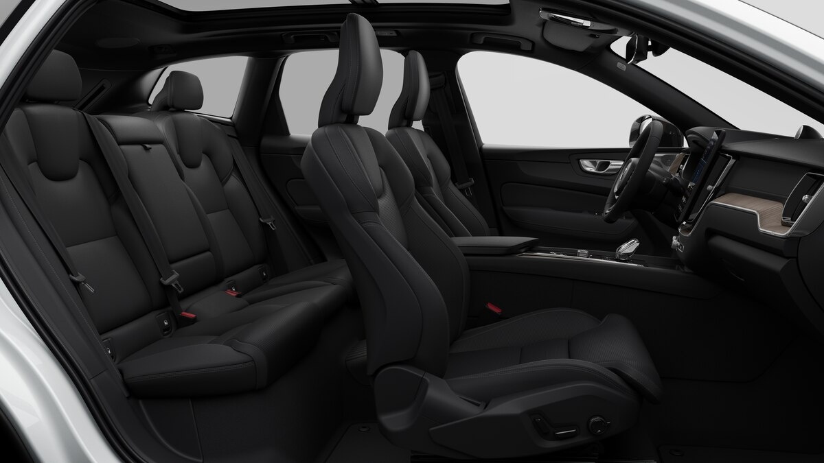 VOLVO XC60 2.0 T8 TE Ultra Dark eAWD-image-13