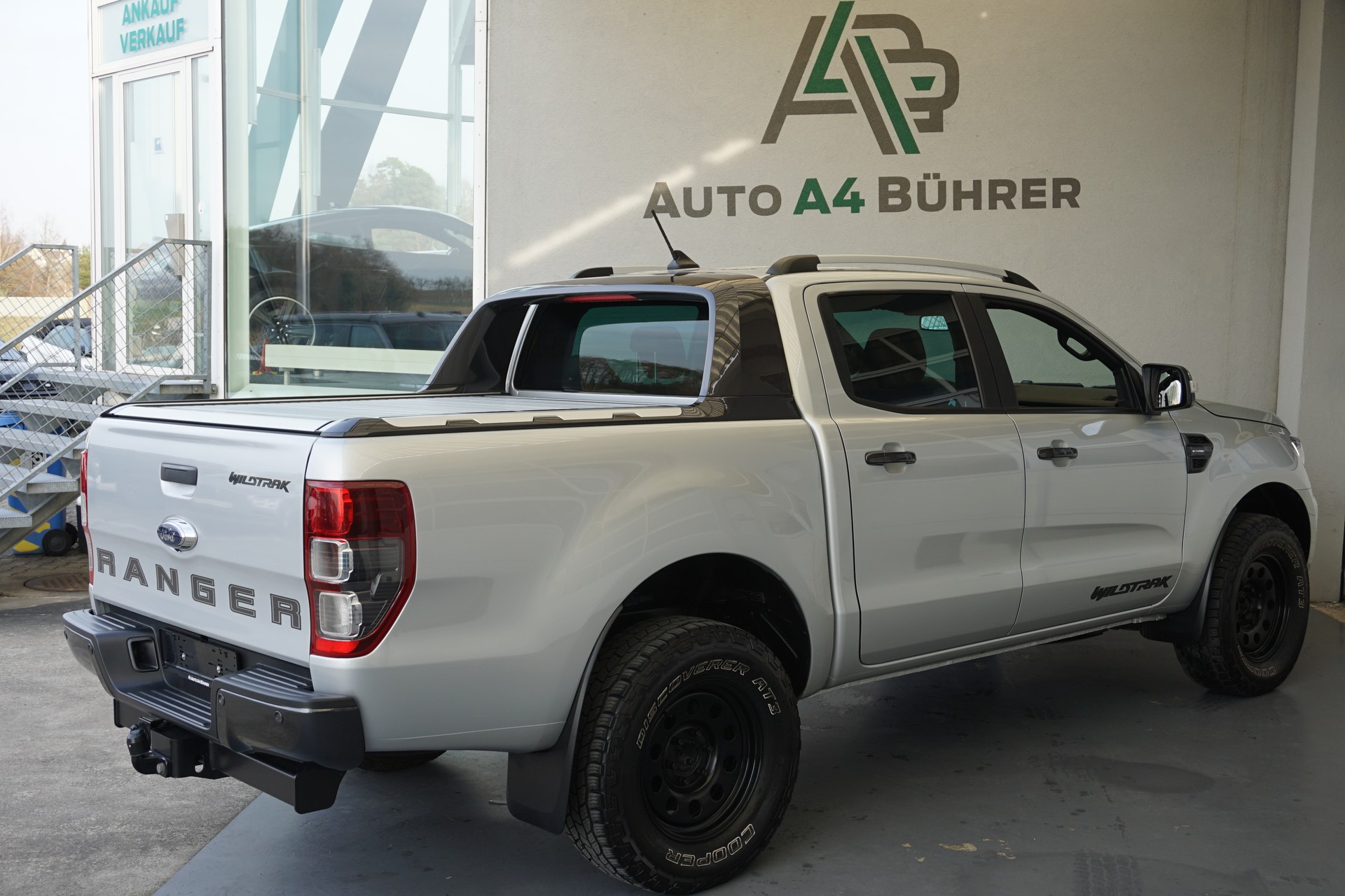 FORD Ranger Stormtrak/Wildtrak 2.0 TDCi 4x4 Automat 213PS aus erster Hand !! 3500kg Anhängelast!!-image-9