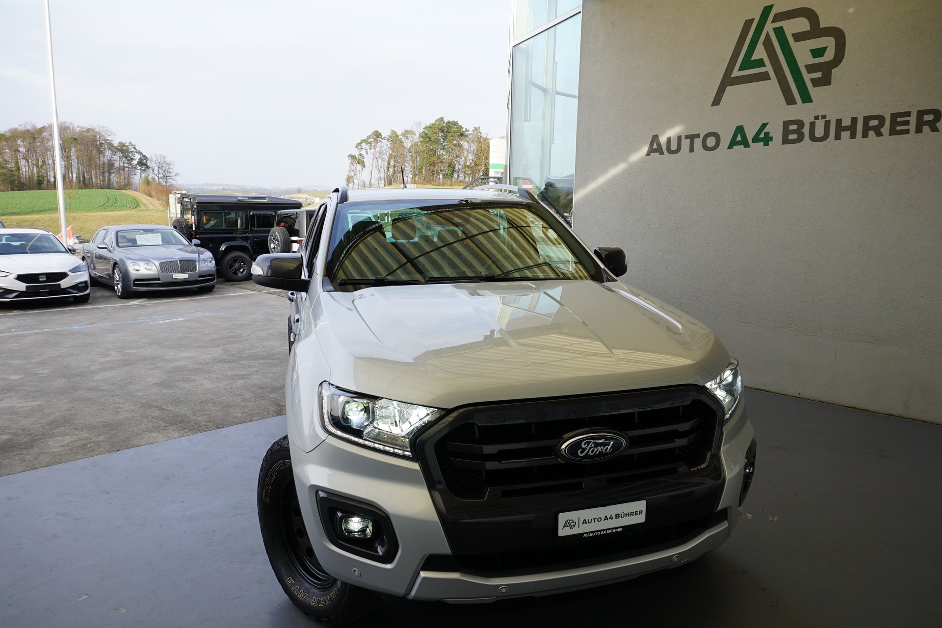 FORD Ranger Stormtrak/Wildtrak 2.0 TDCi 4x4 Automat 213PS aus erster Hand !! 3500kg Anhängelast!!-image-2