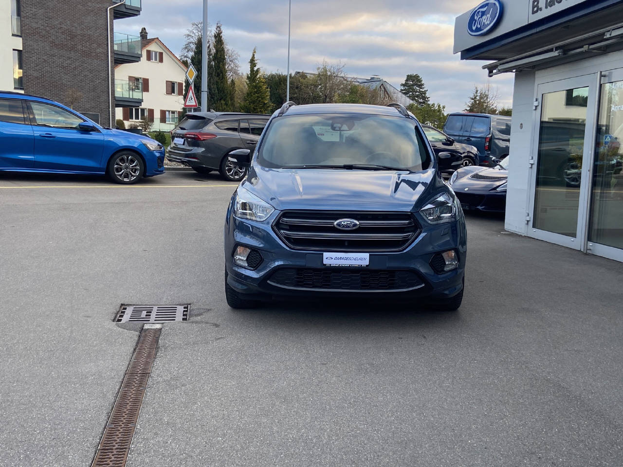 Car photo