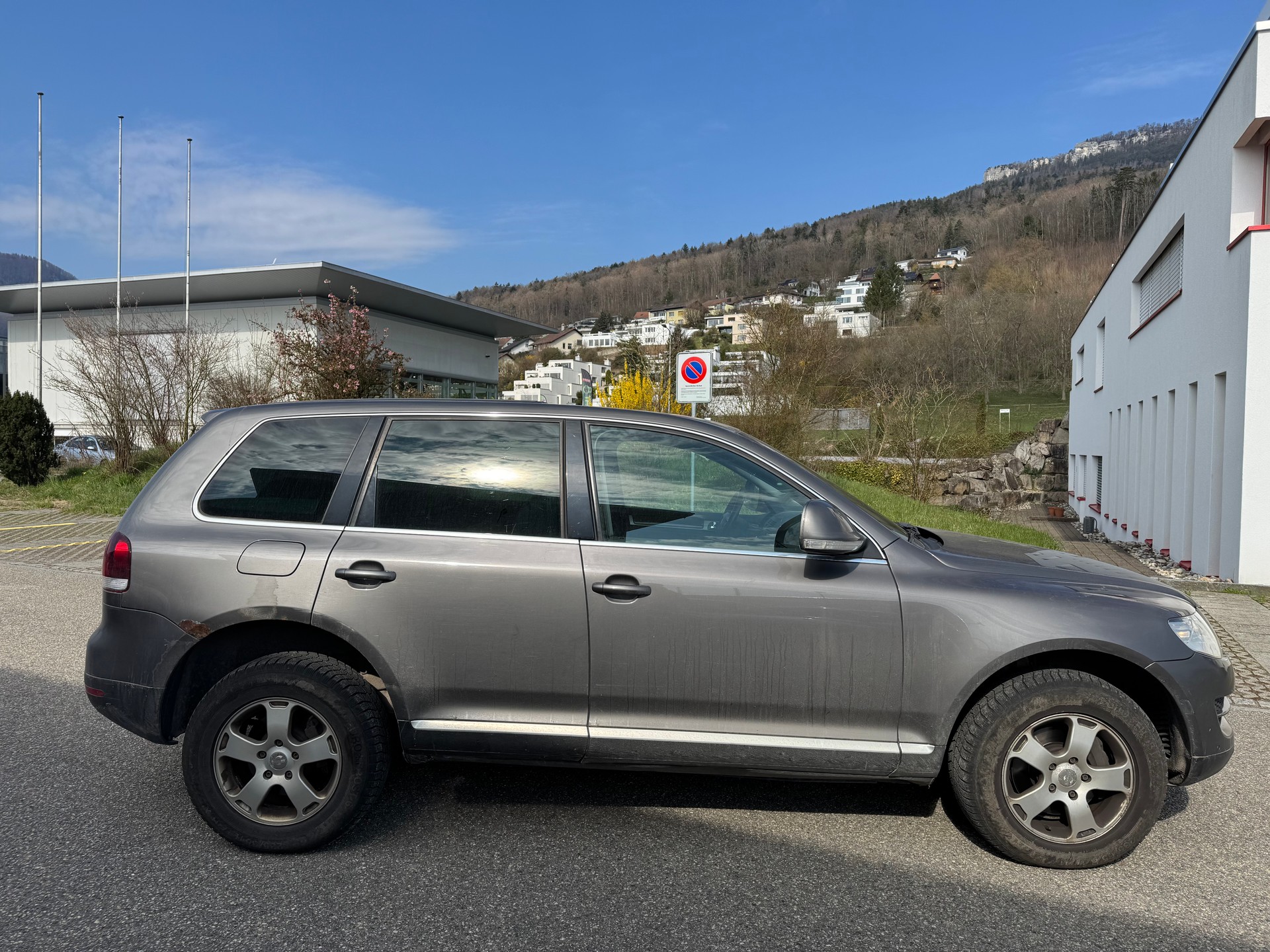VW Touareg 3.0 TDI Tiptronic-image-6