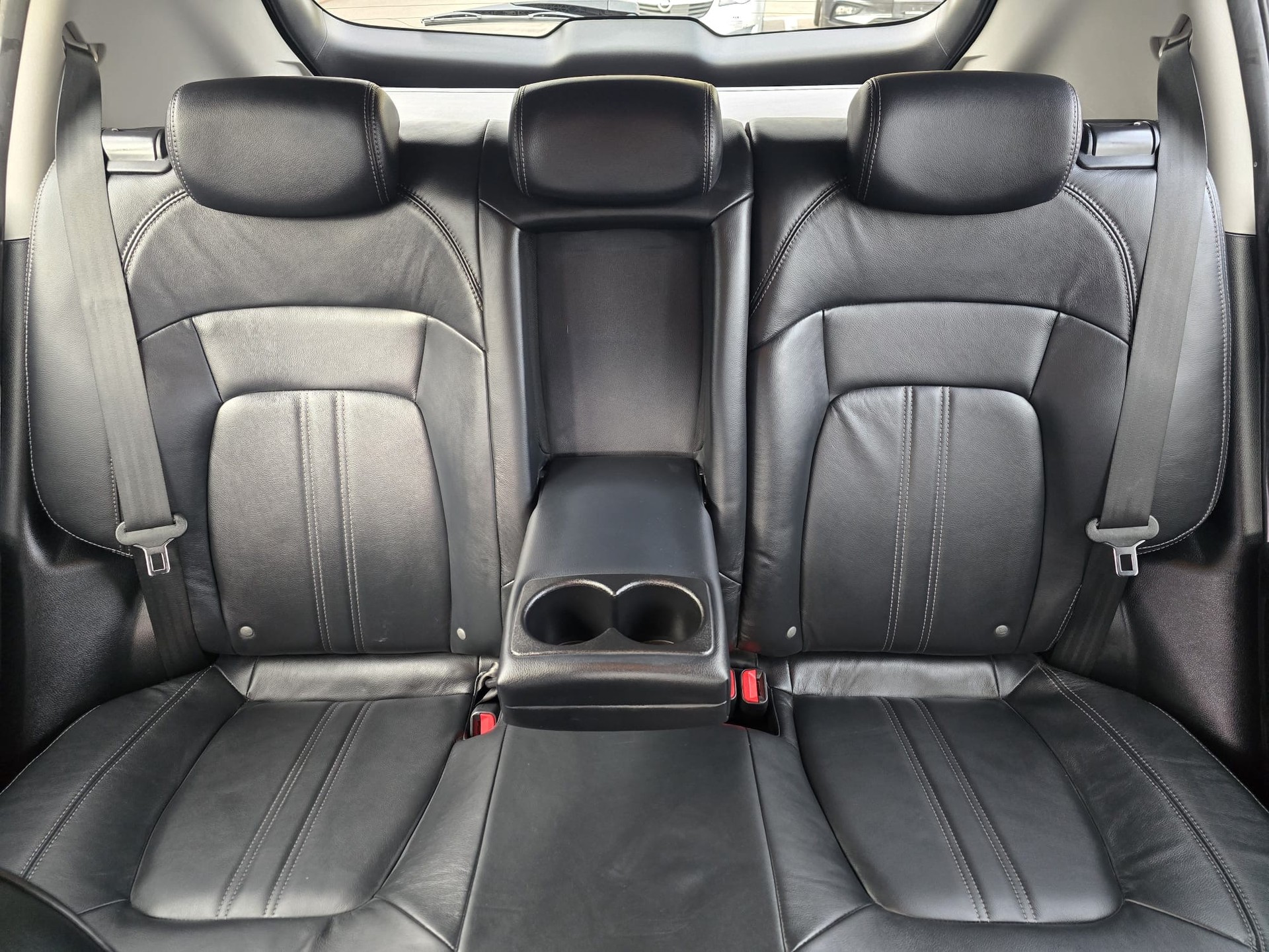 KIA Sportage 2.0 CRDi Trend 4WD Automatic-image-14