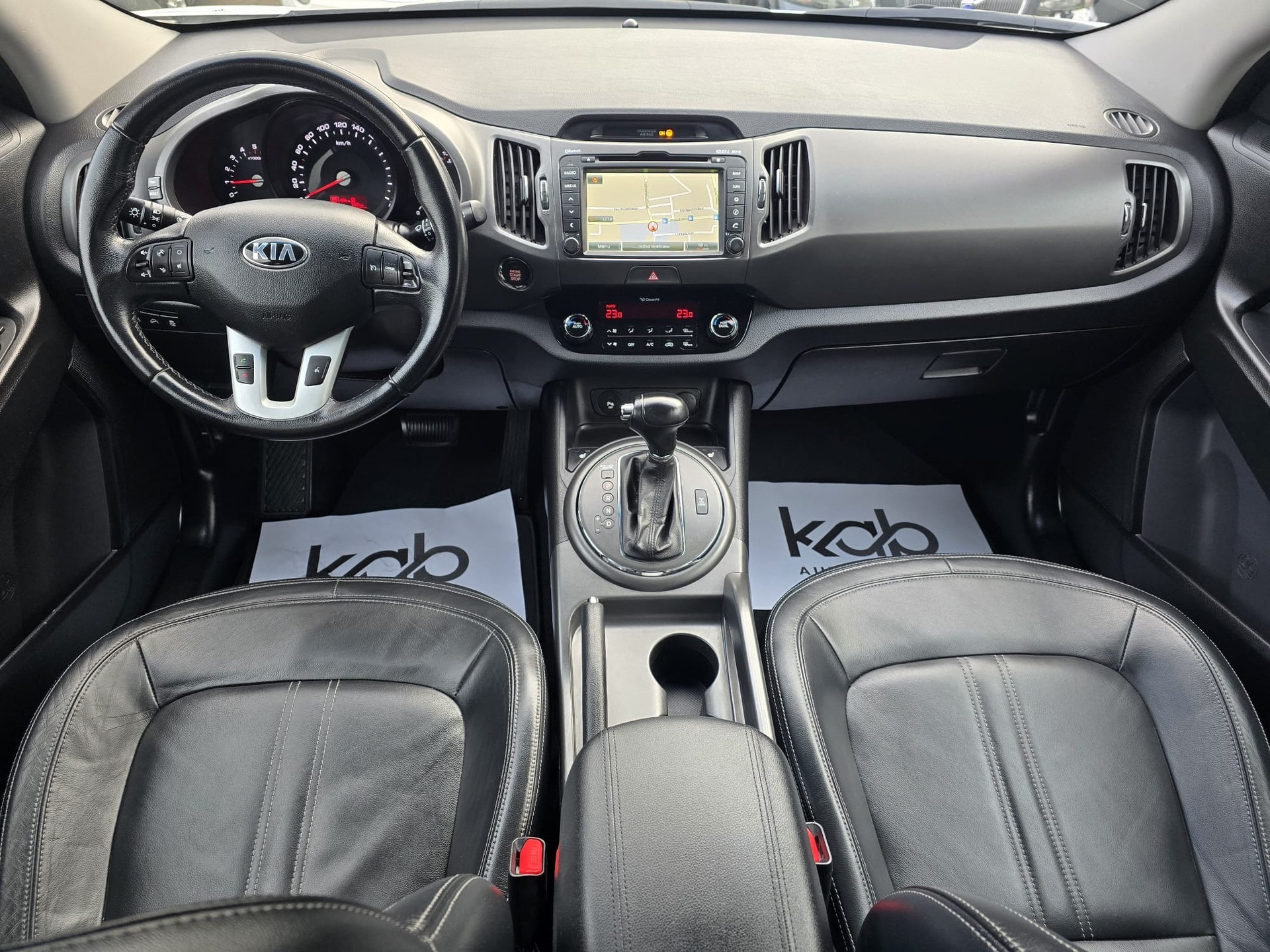 KIA Sportage 2.0 CRDi Trend 4WD Automatic-image-6