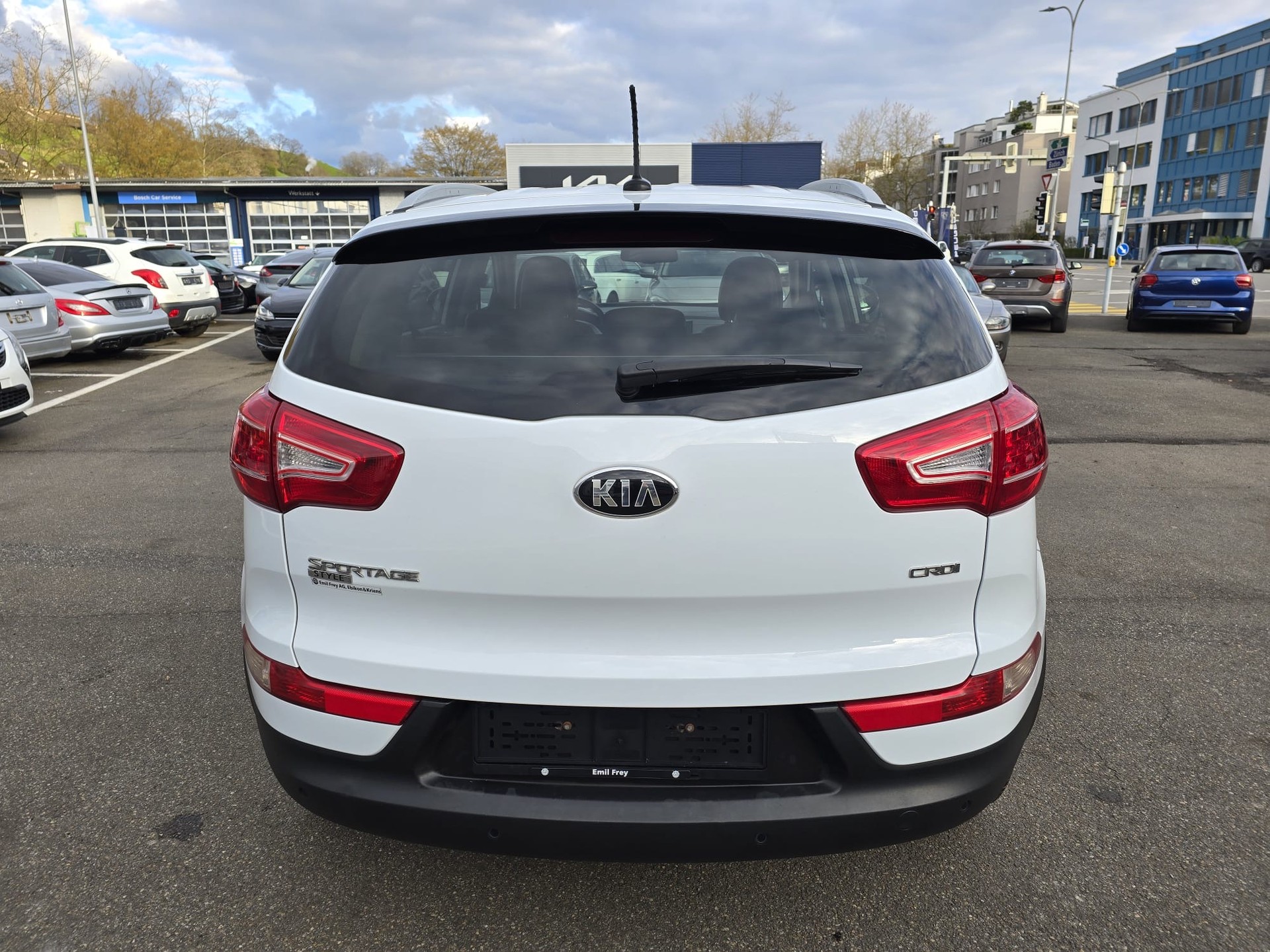 KIA Sportage 2.0 CRDi Trend 4WD Automatic-image-5