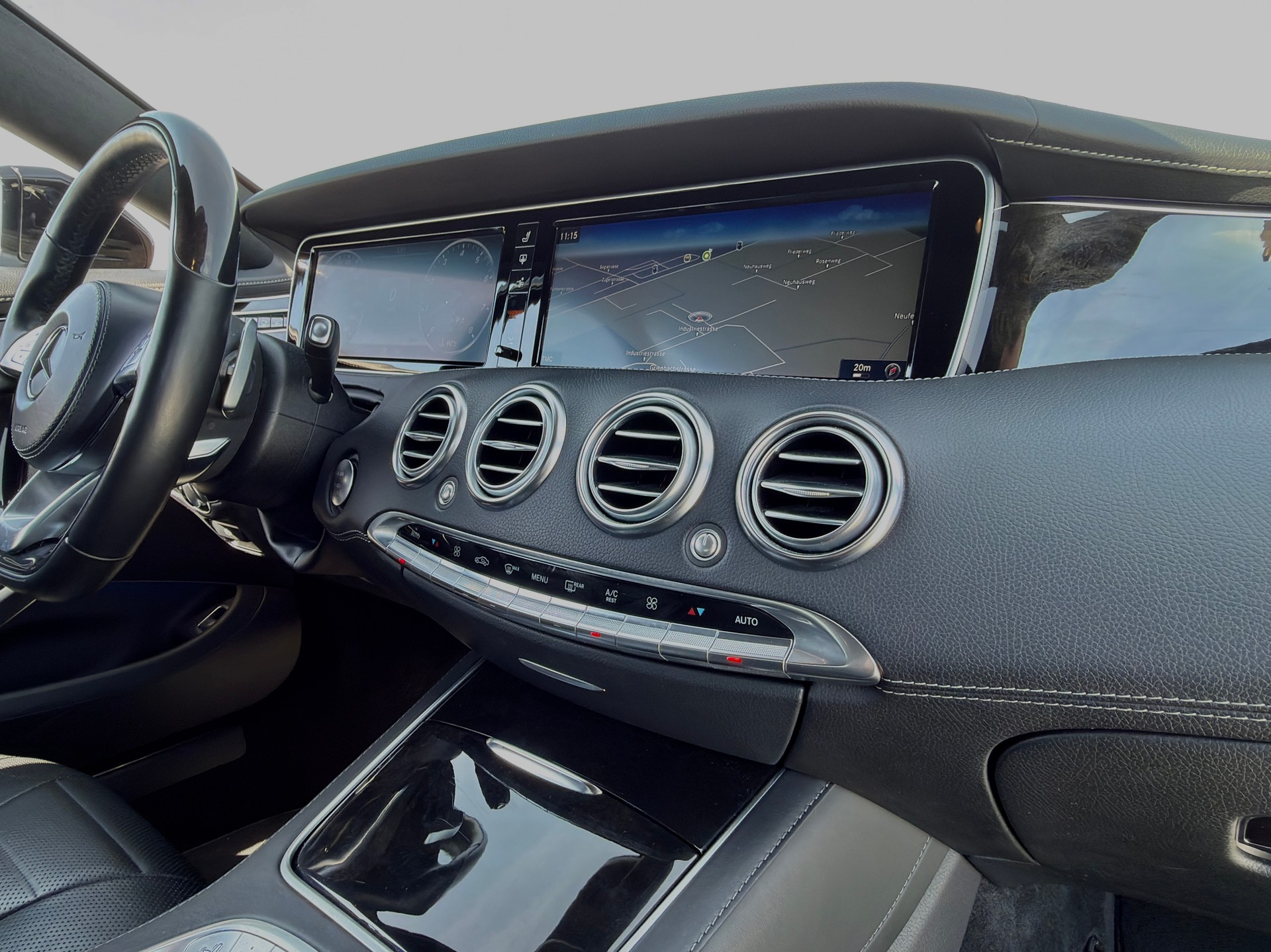 MERCEDES-BENZ S 500 Coupé 4Matic 7G-Tronic-image-13