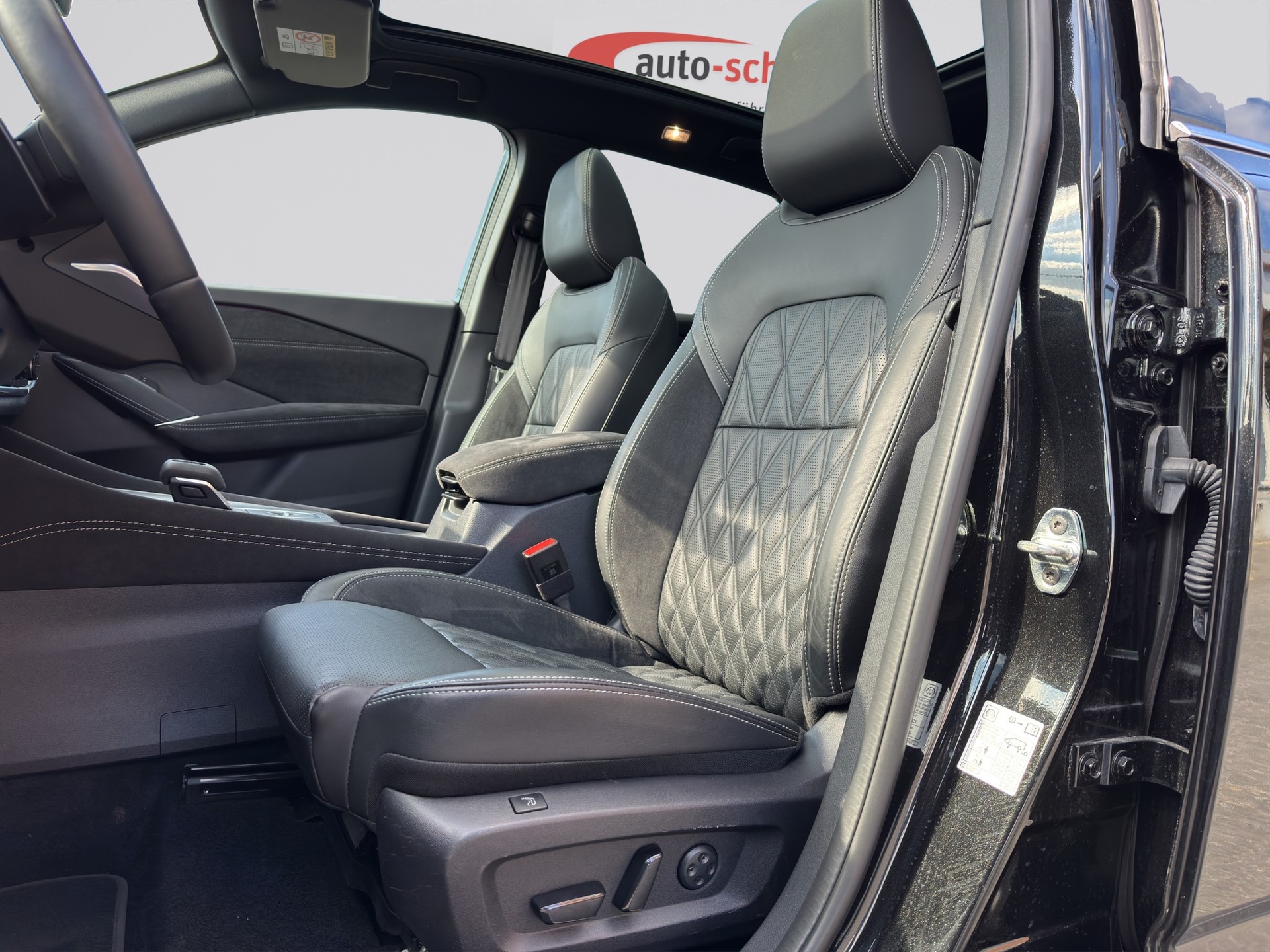 NISSAN Qashqai 1.3 DIG-T MHEV Tekna+ Xtronic-image-5