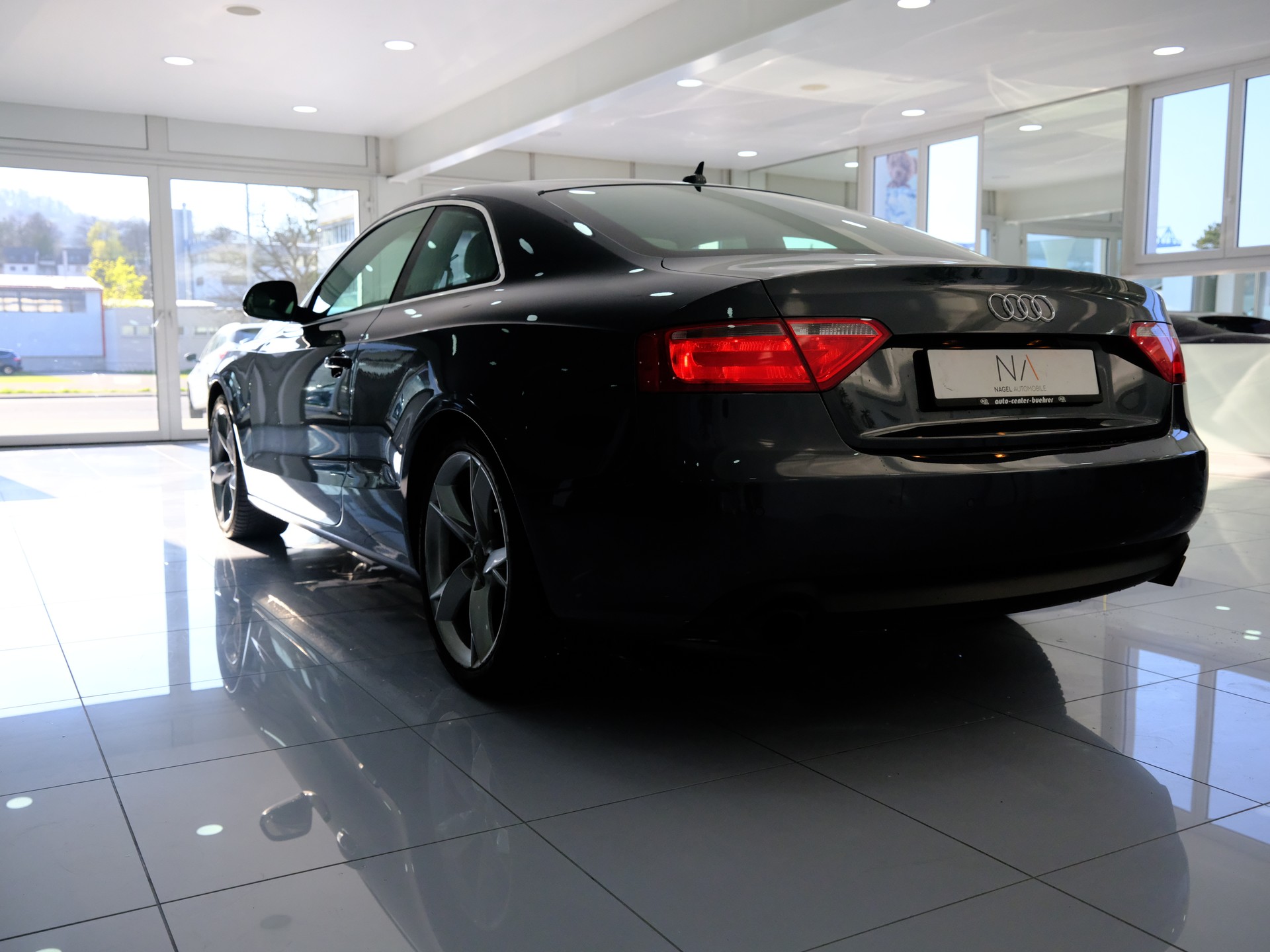 AUDI A5 Coupé 3.2 FSI multitronic-image-4