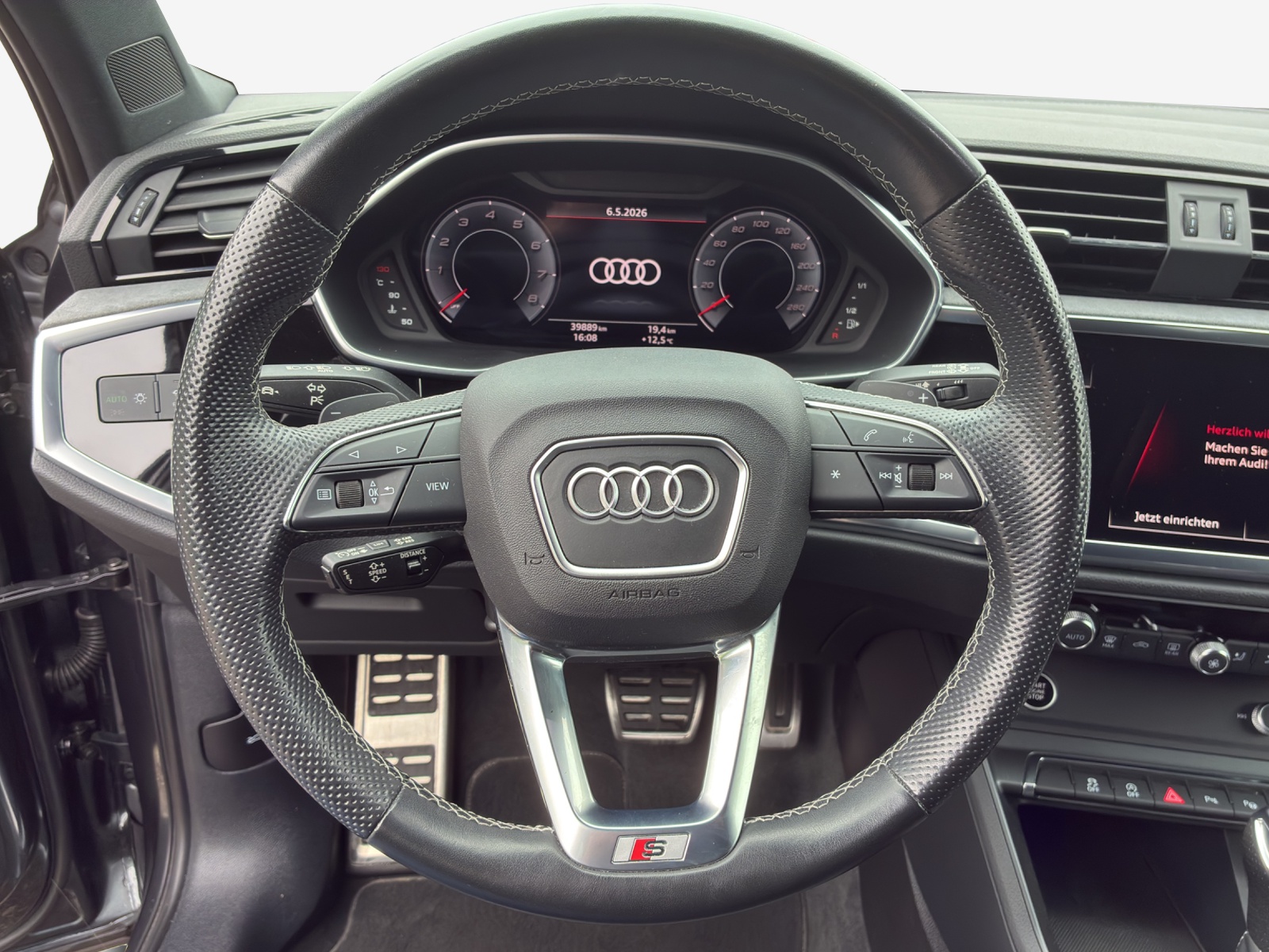 AUDI Q3 35 TFSI S line Attraction S-tronic-image-9