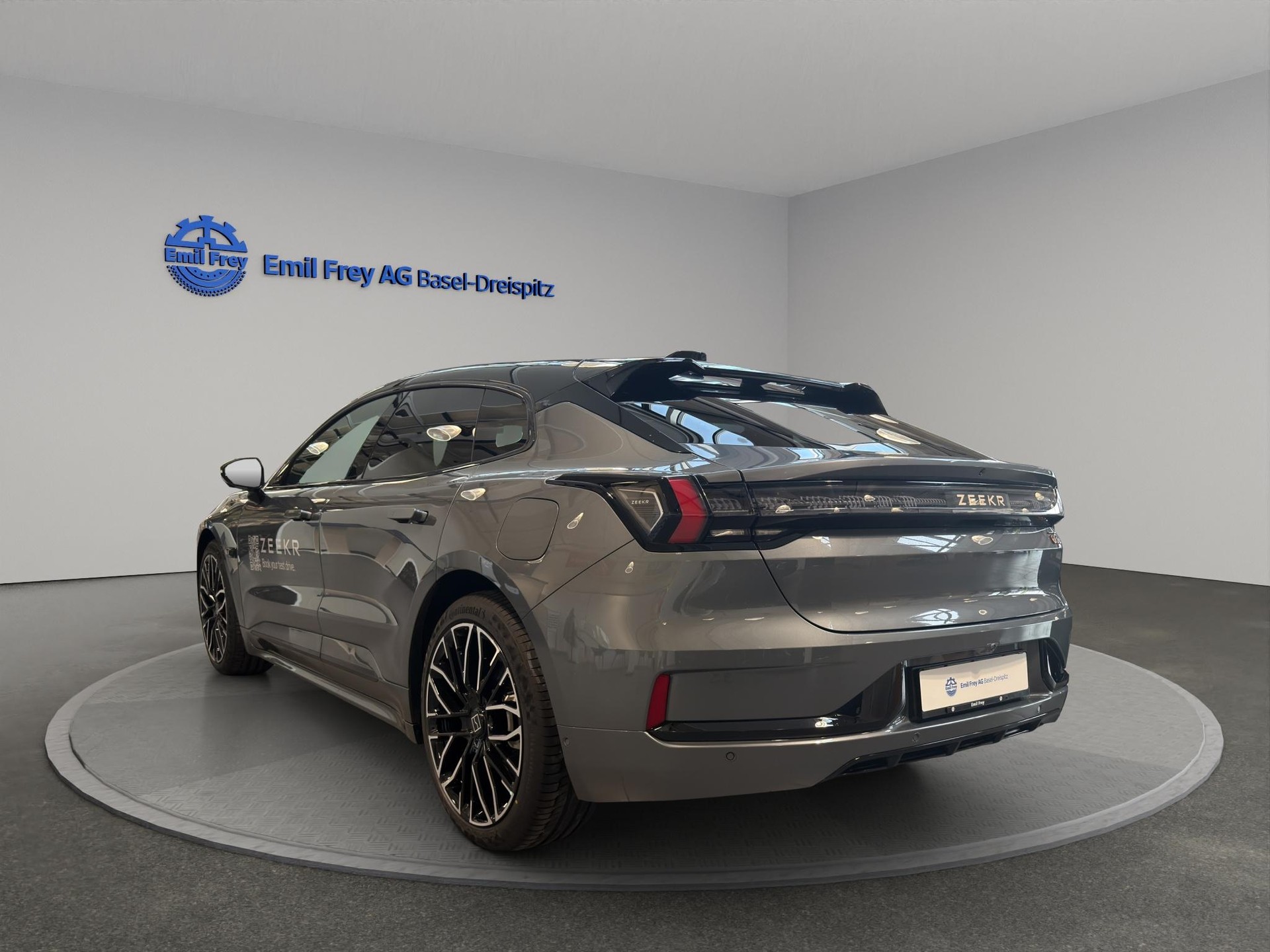 ZEEKR 001 Privilege AWD-image-1