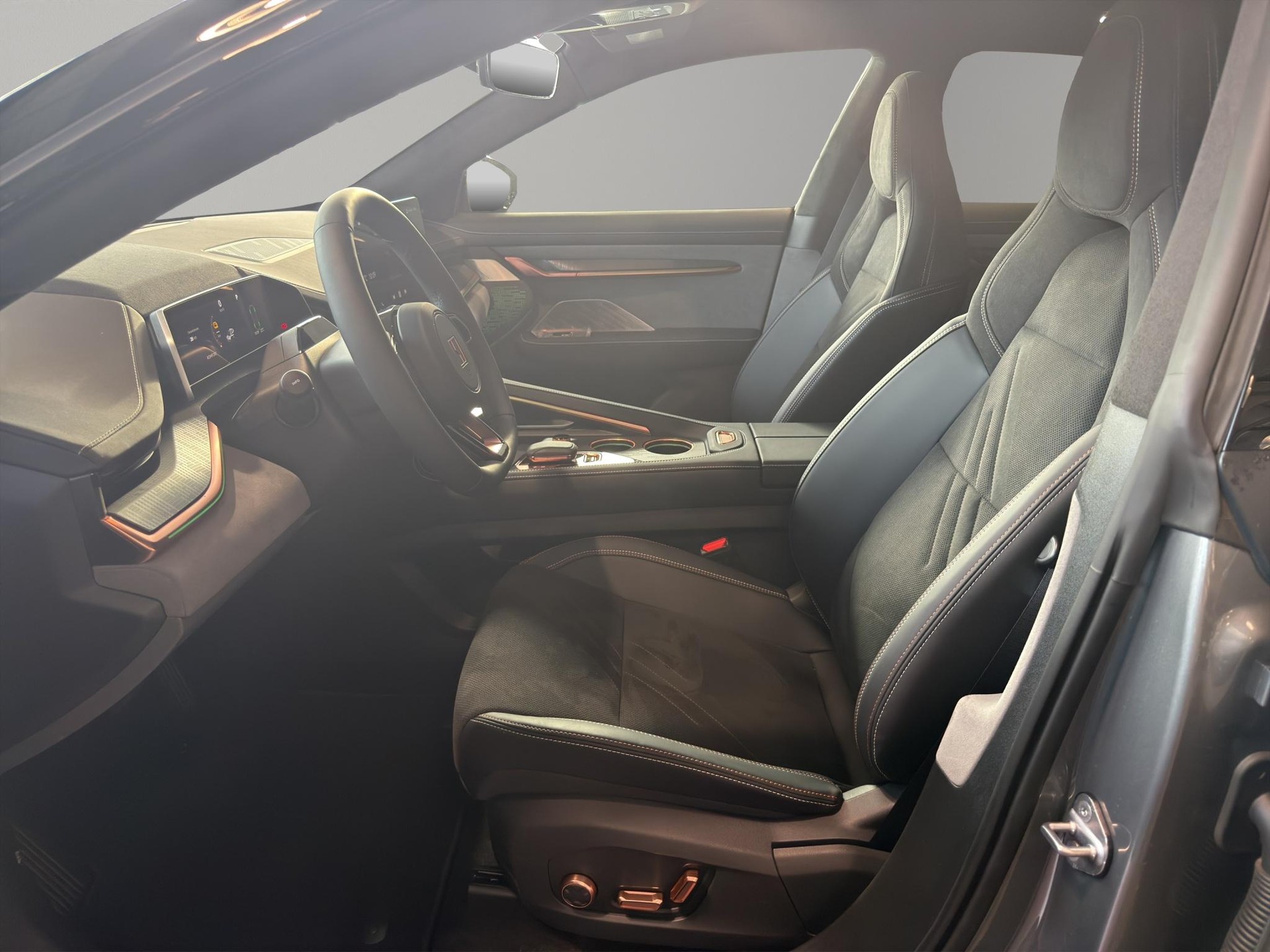 ZEEKR 001 Privilege AWD-image-3