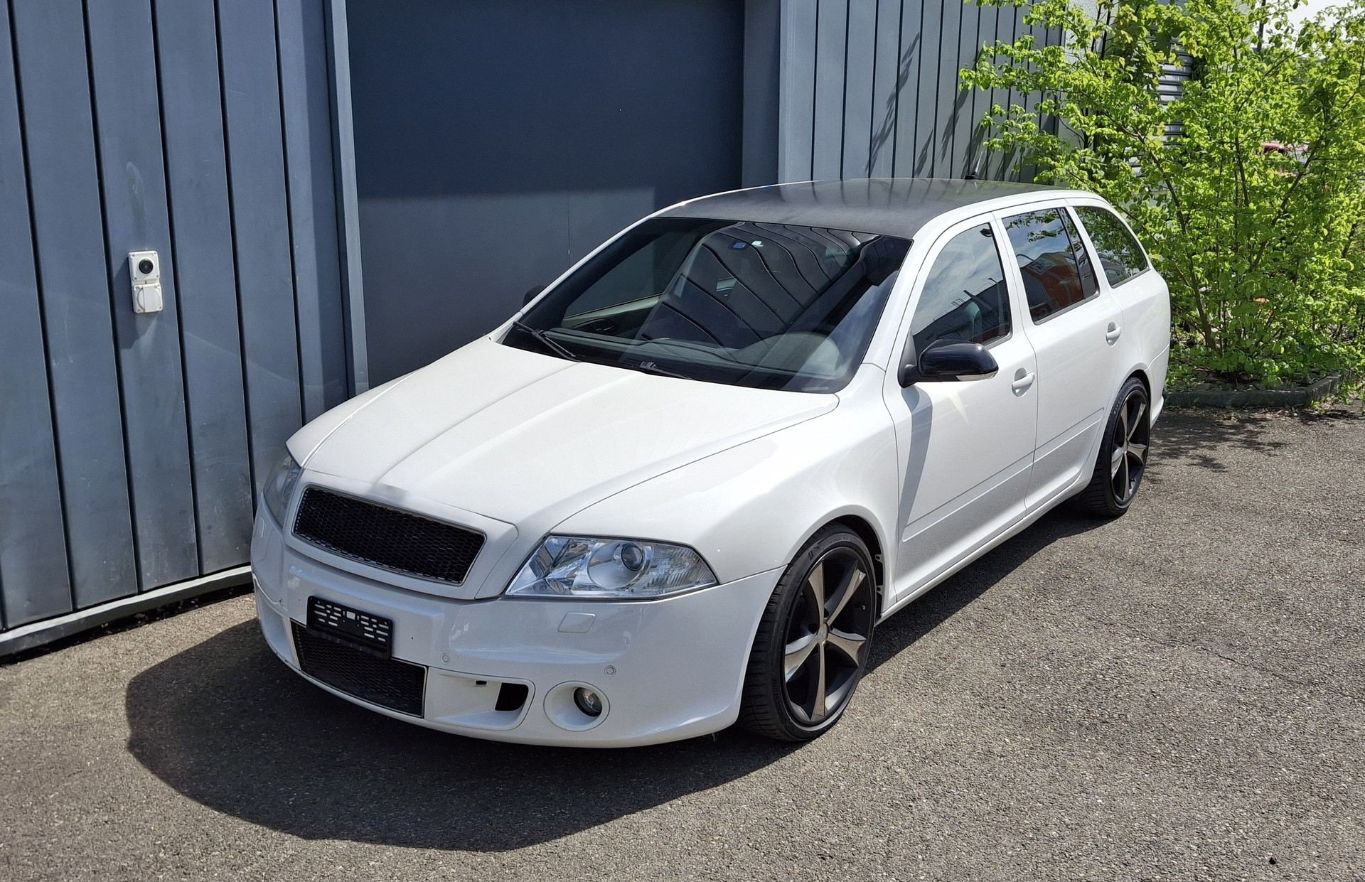SKODA Octavia 2.0 TFSI RS-image-2