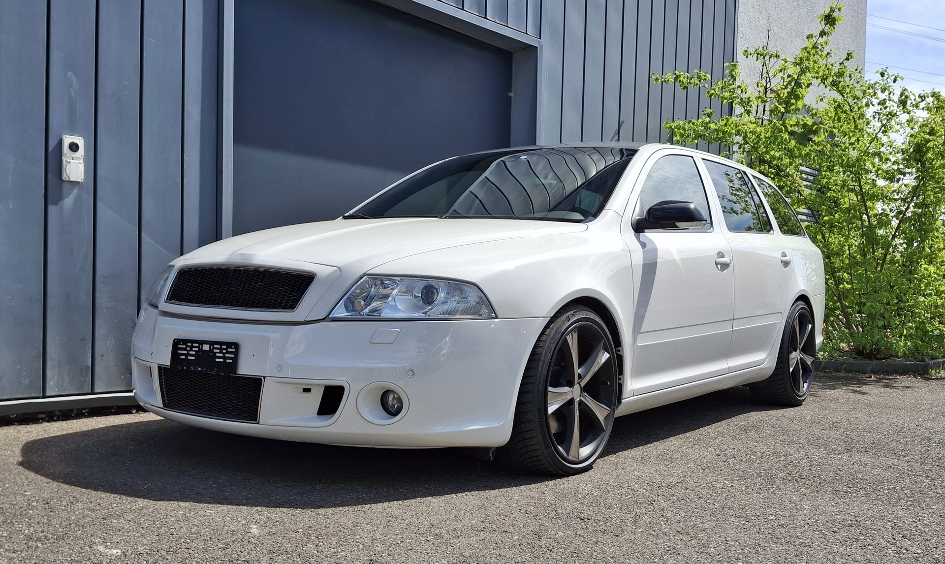 SKODA Octavia 2.0 TFSI RS-image-1