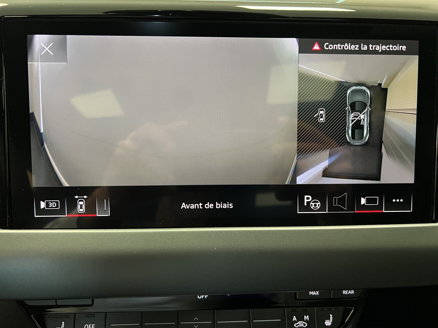 AUDI e-tron GT quattro-image-10