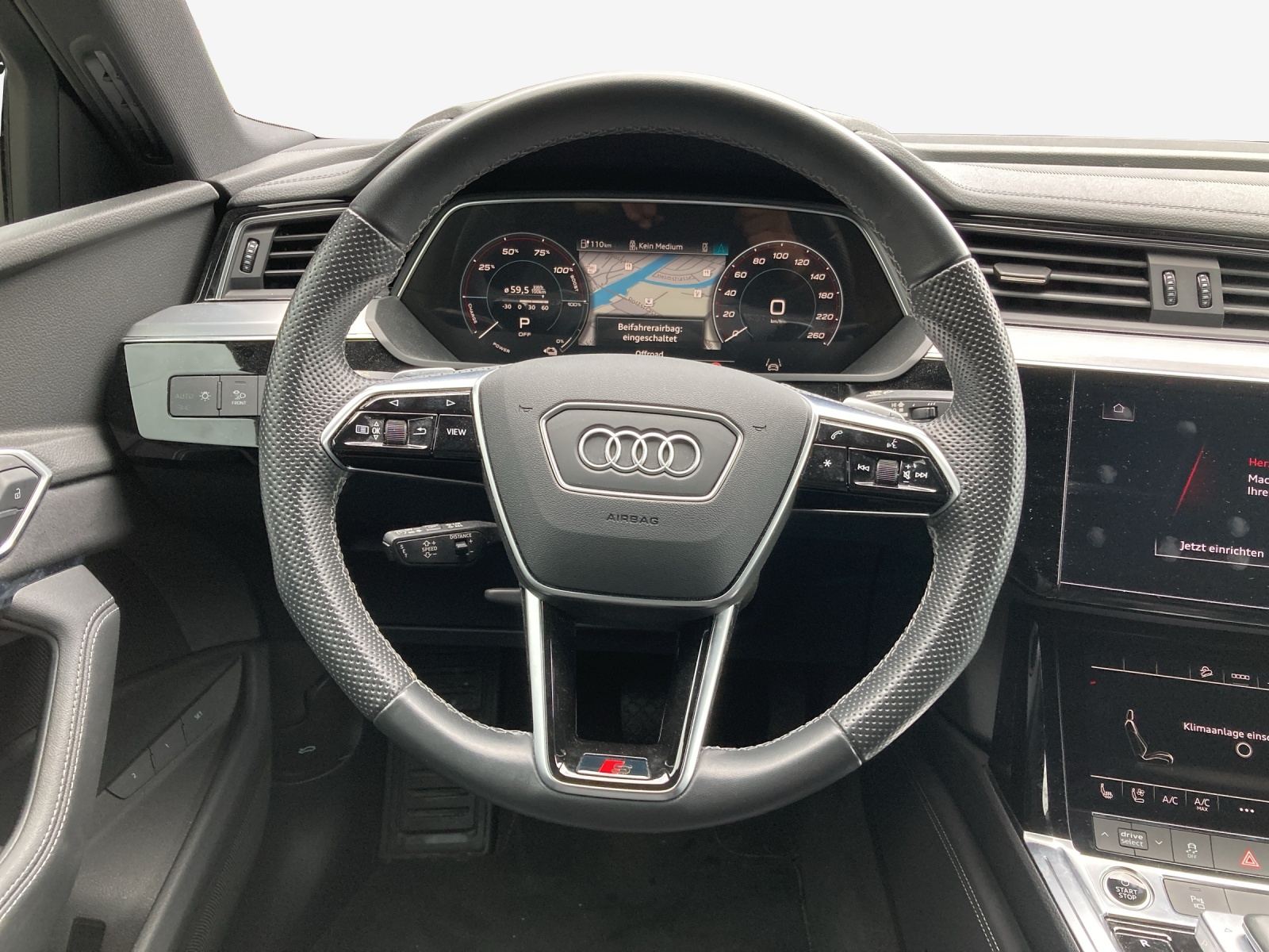 AUDI e-tron 55 Sportback S Line quattro-image-10