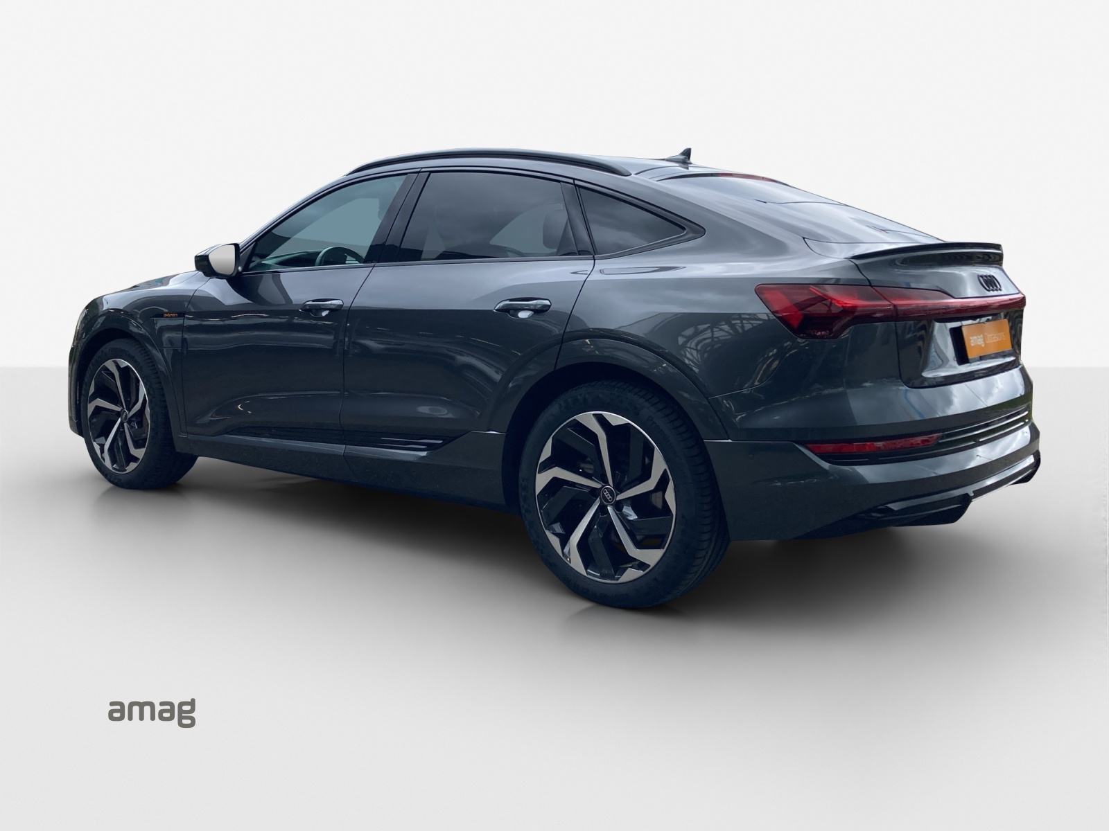 AUDI e-tron 55 Sportback S Line quattro-image-2