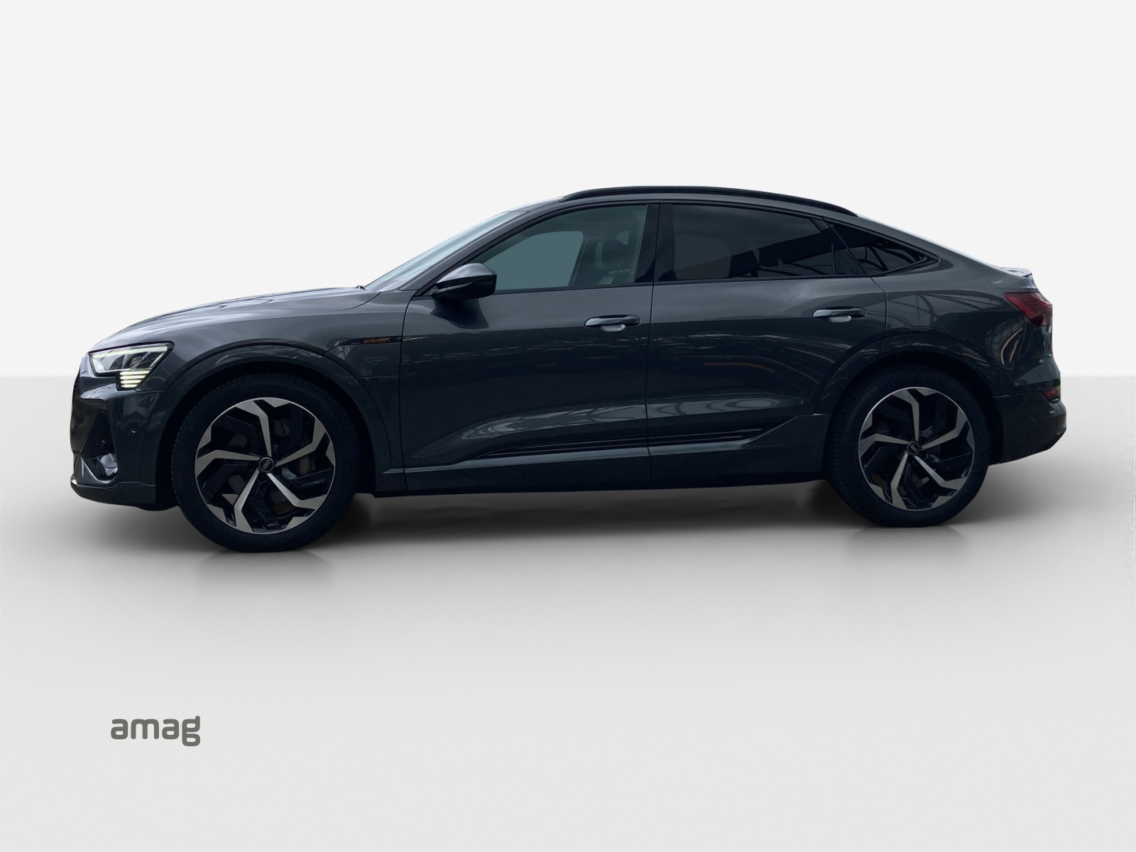 AUDI e-tron 55 Sportback S Line quattro-image-1