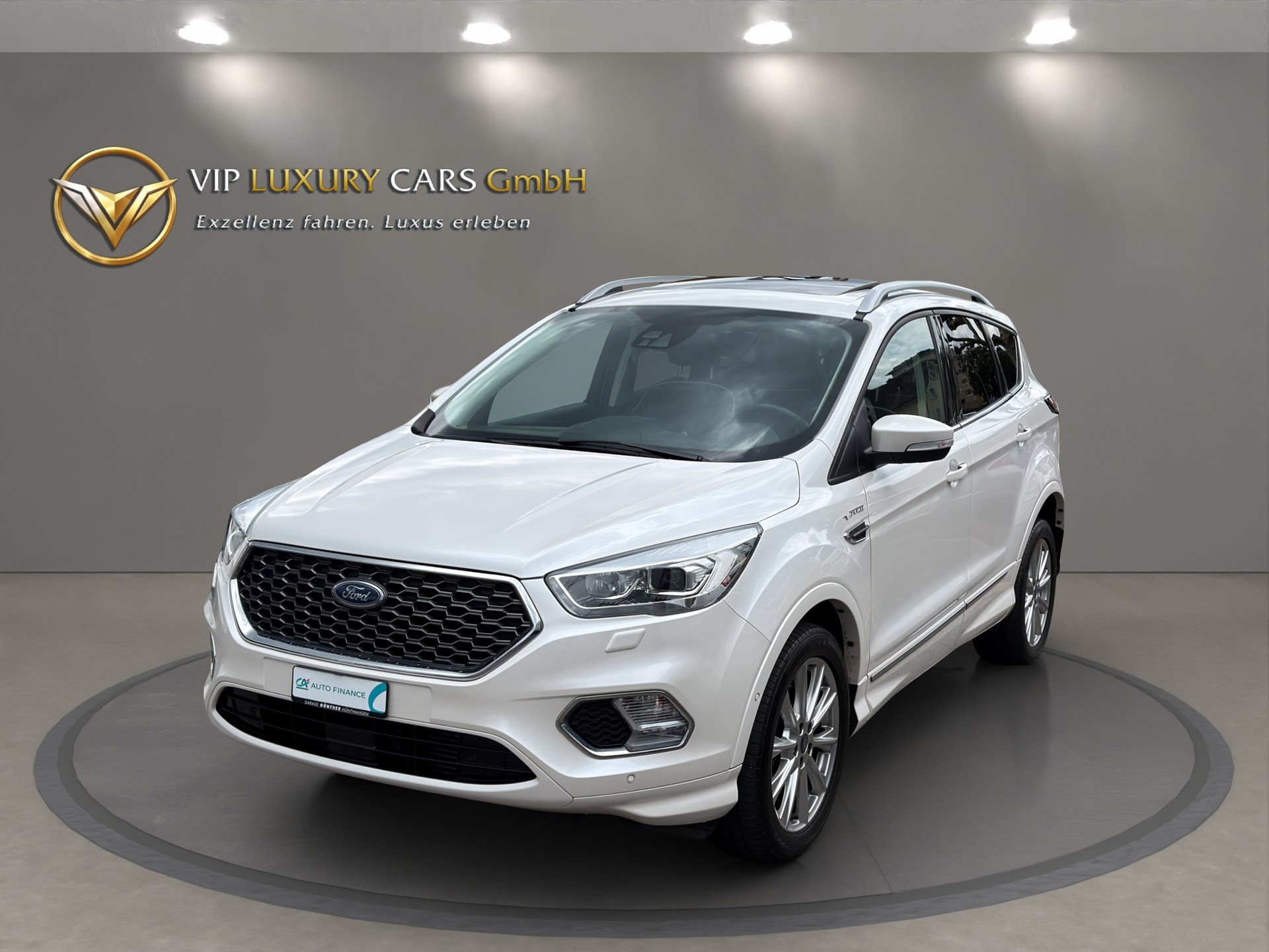 FORD Kuga 2.0 TDCi Vignale 4WD PowerShift-showroom-element-1