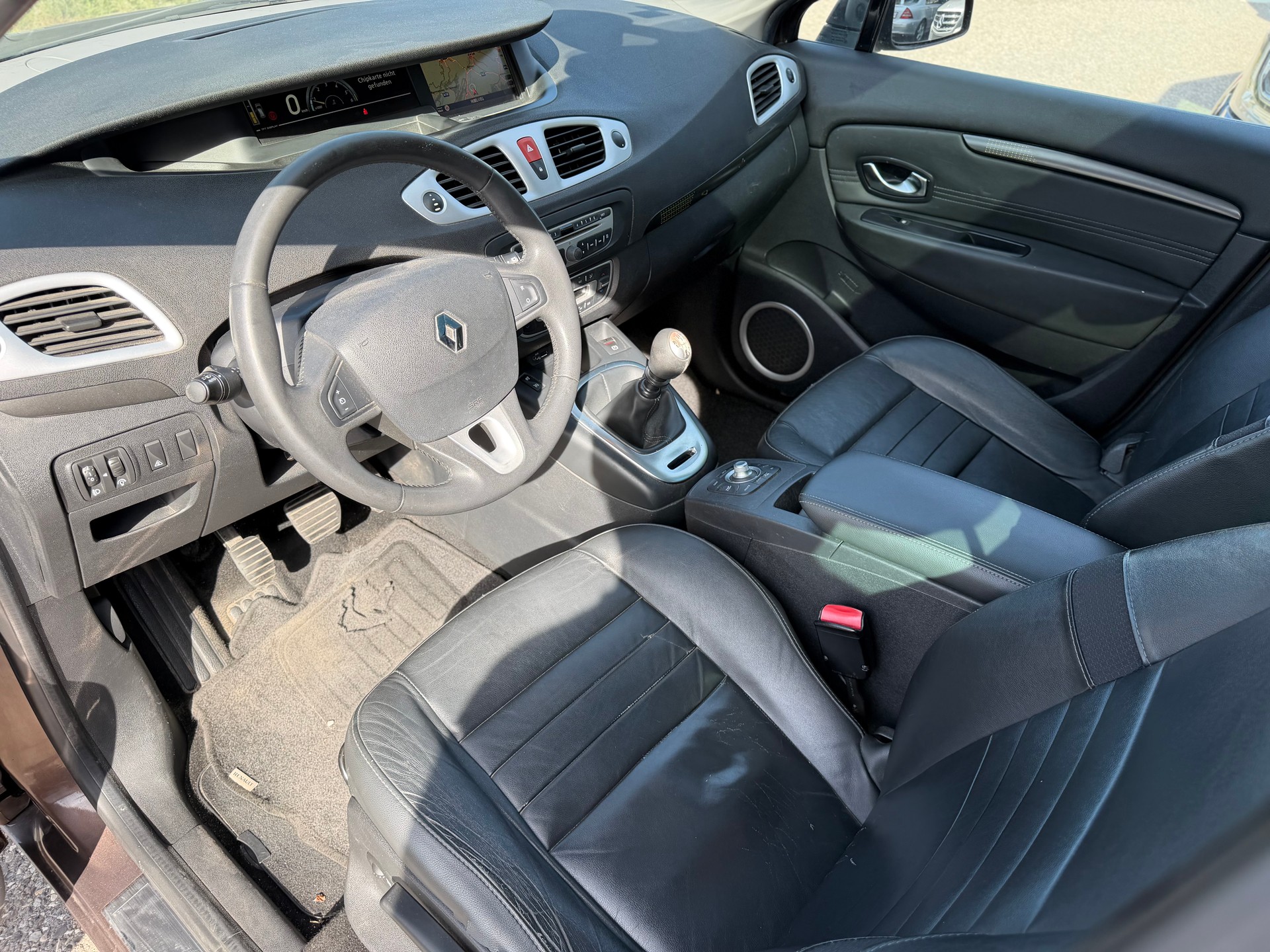 RENAULT Grand Scénic 1.9 dCi Expression-image-6