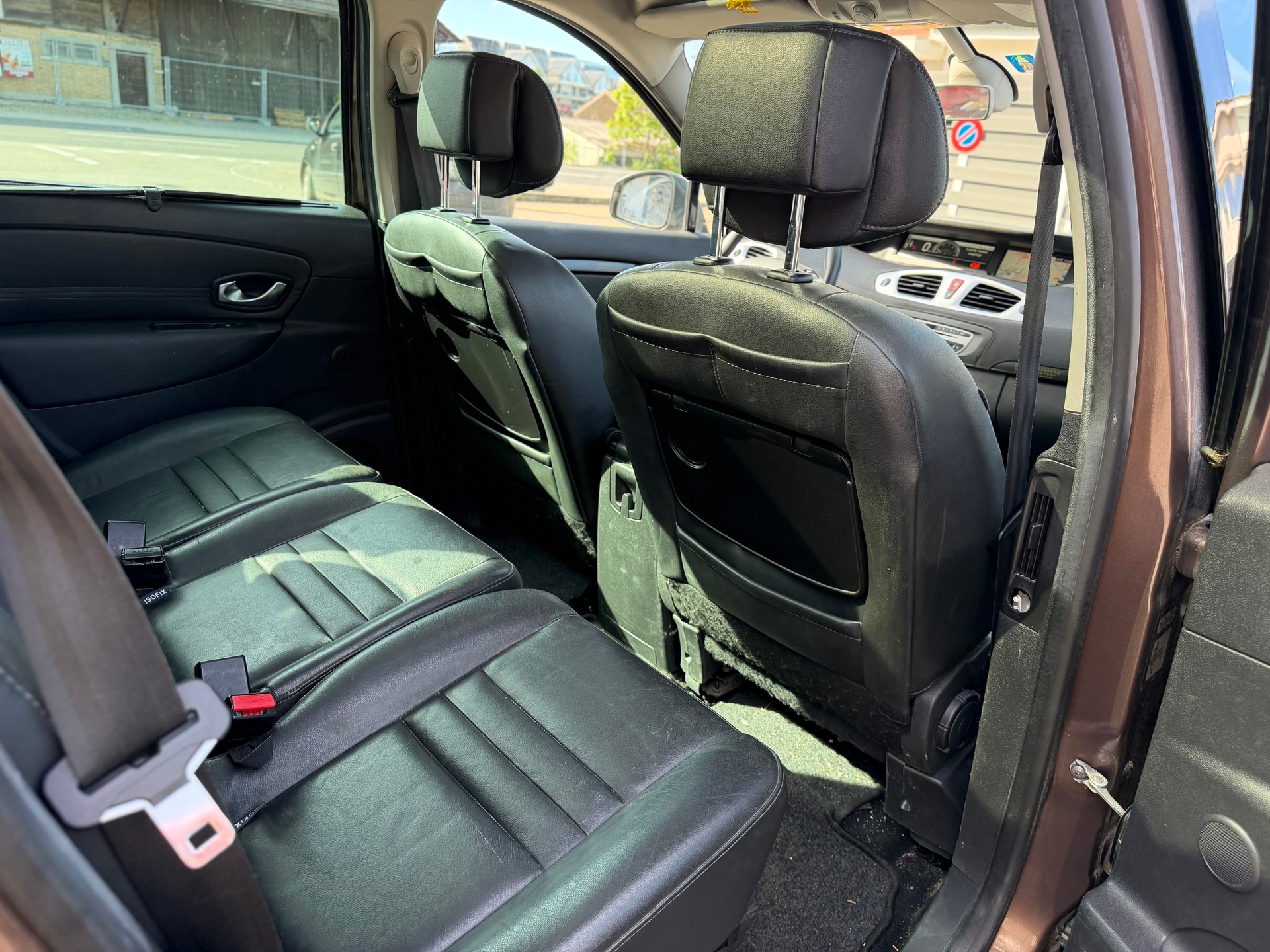 RENAULT Grand Scénic 1.9 dCi Expression-image-10