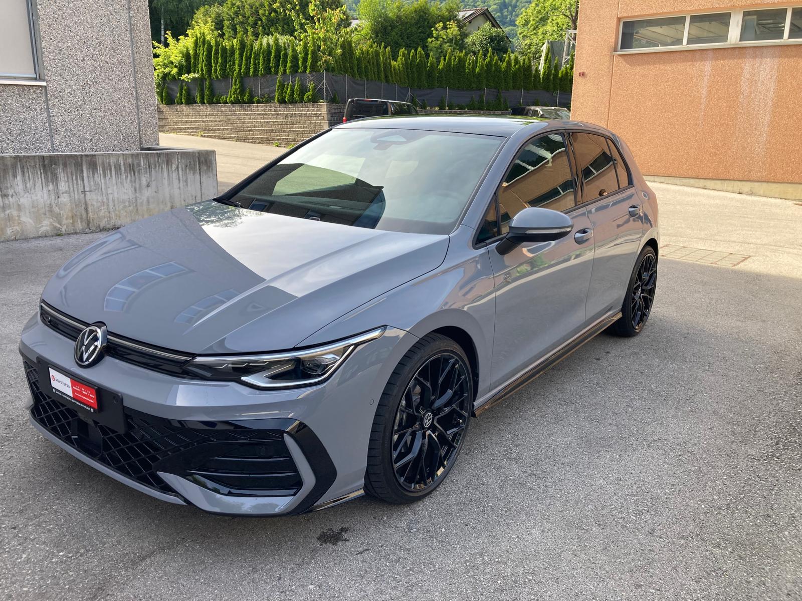 VW Golf 1.5 e TSI mHEV R-Line DSG-image-2