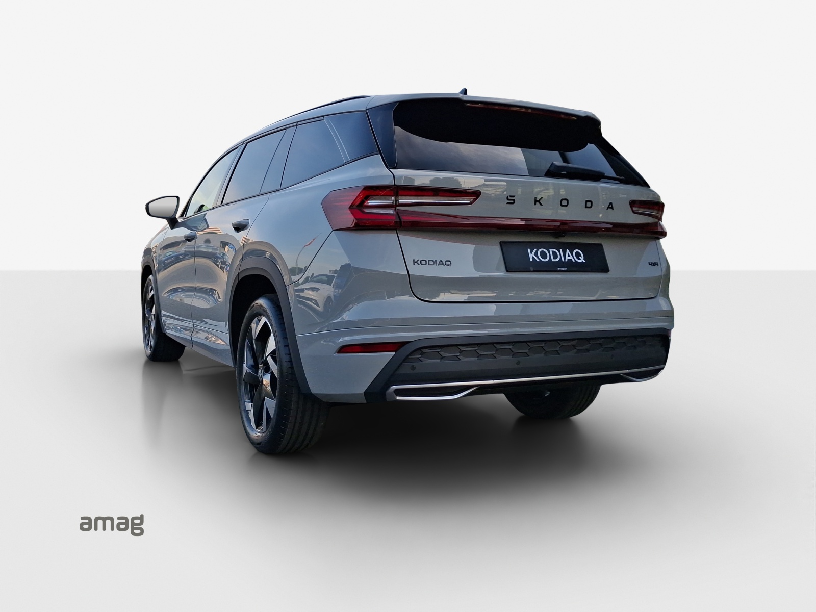 SKODA Kodiaq 2.0 TSI Sportline 4x4-image-2