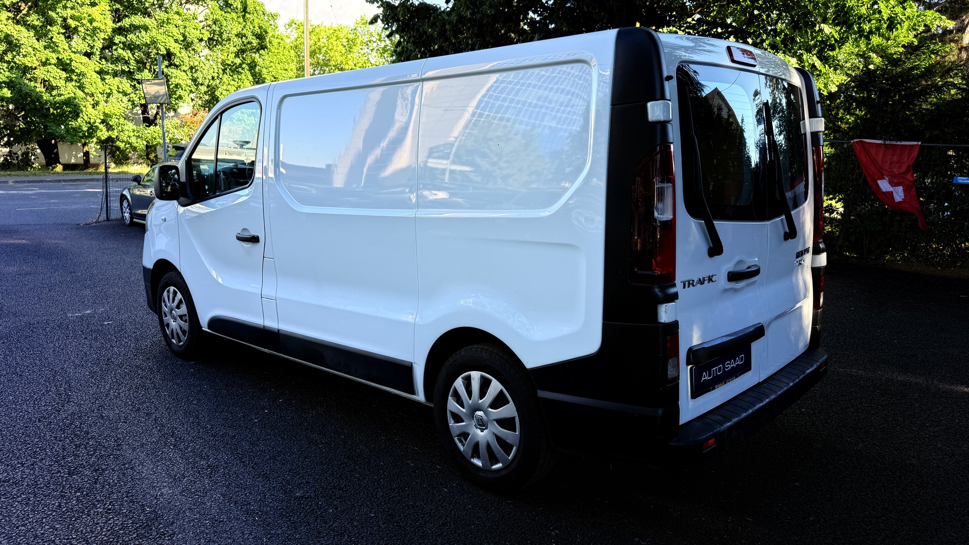 RENAULT Trafic 1.6 dCi 95 2.9t Business L1H1-image-5