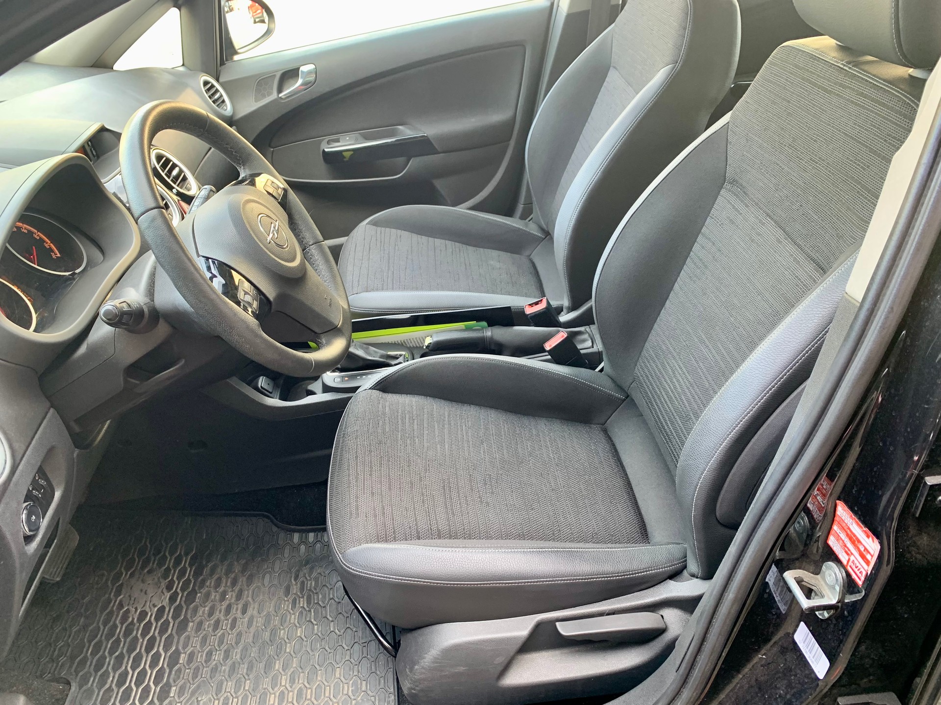 OPEL Corsa 1.4 TP Energy-image-7