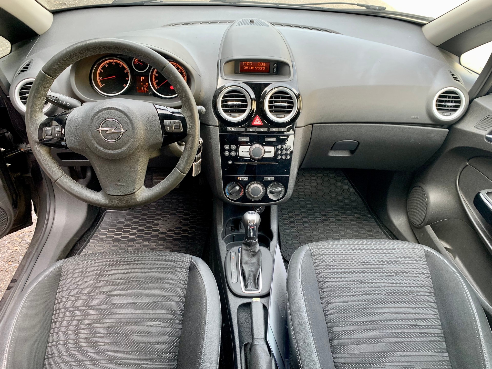 OPEL Corsa 1.4 TP Energy-image-6