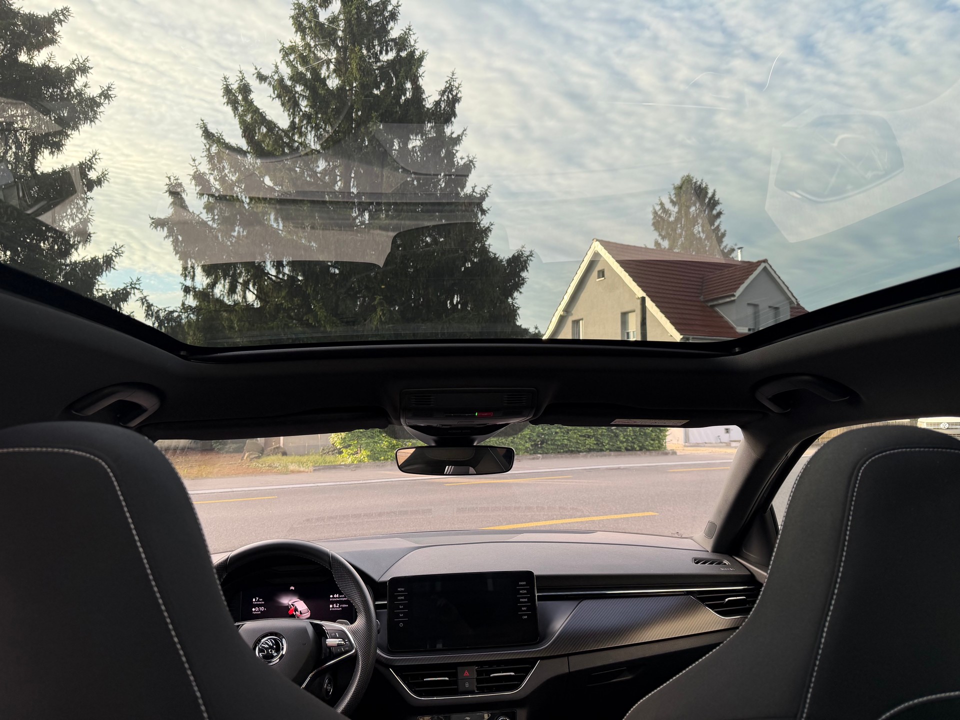 SKODA Scala 1.5 TSI ACT Monte Carlo DSG-image-14
