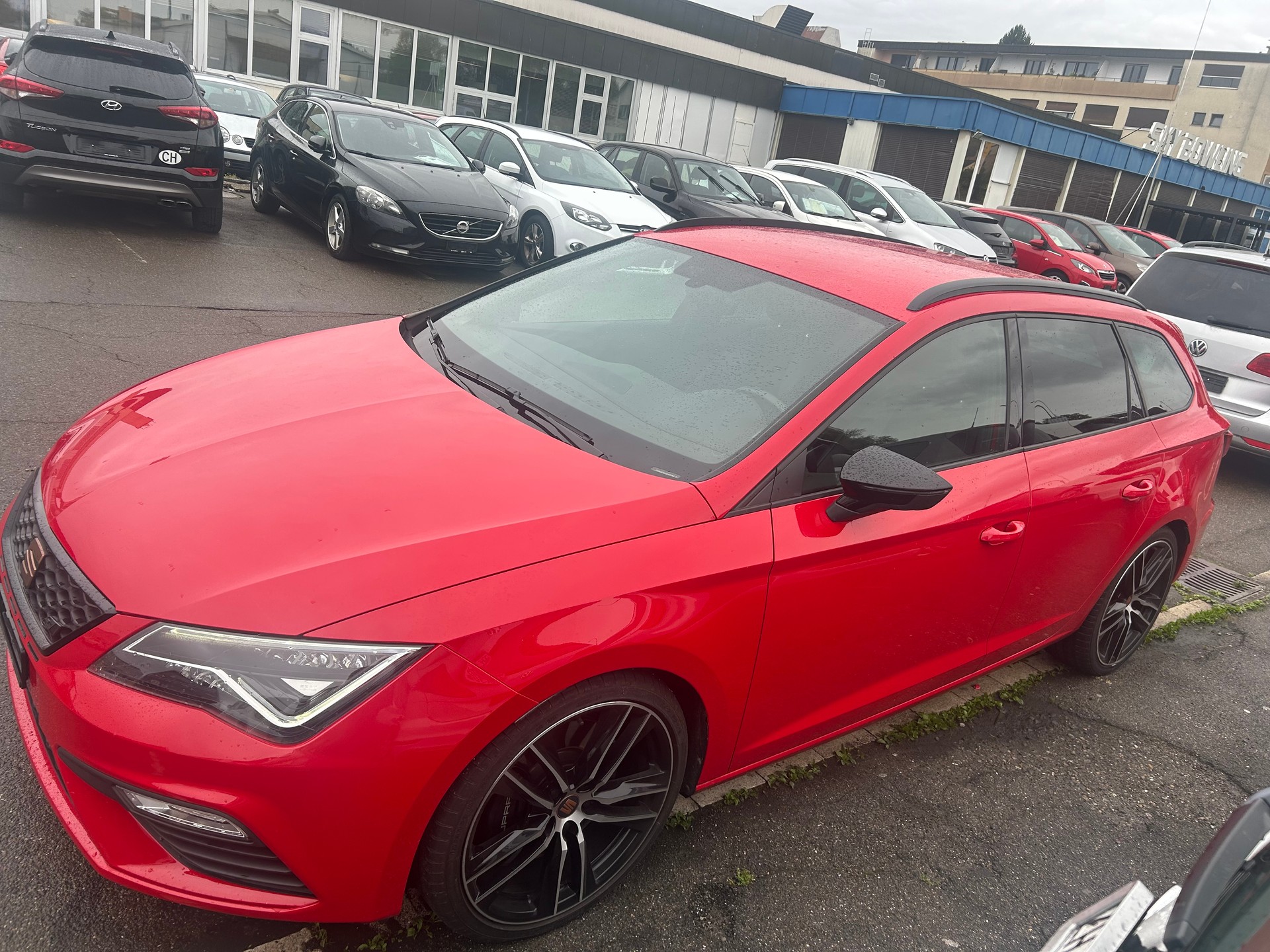 SEAT Leon ST 2.0 TSI Swiss Cupra 300 4 Drive DSG-image-8
