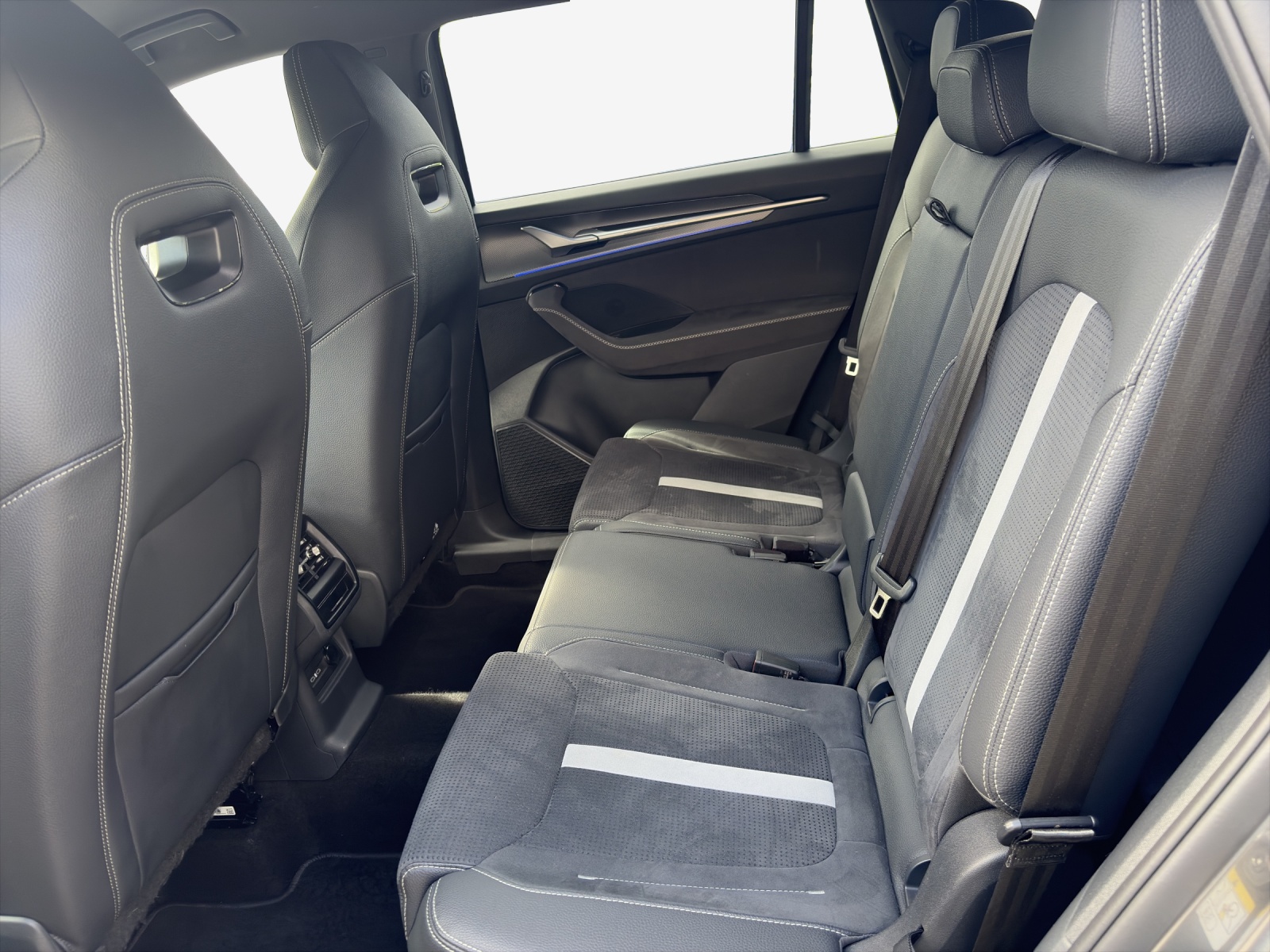 SKODA Kodiaq 1.5 TSI PHEV Sportline-image-12