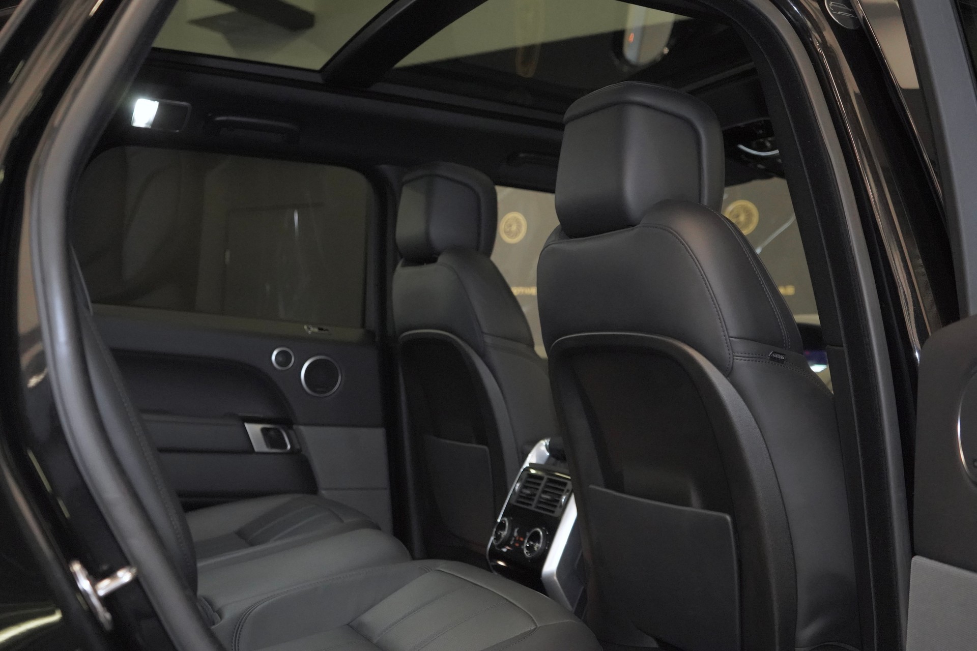 LAND ROVER Range Rover Sport 3.0 SDV6 HSE Automatic-image-7